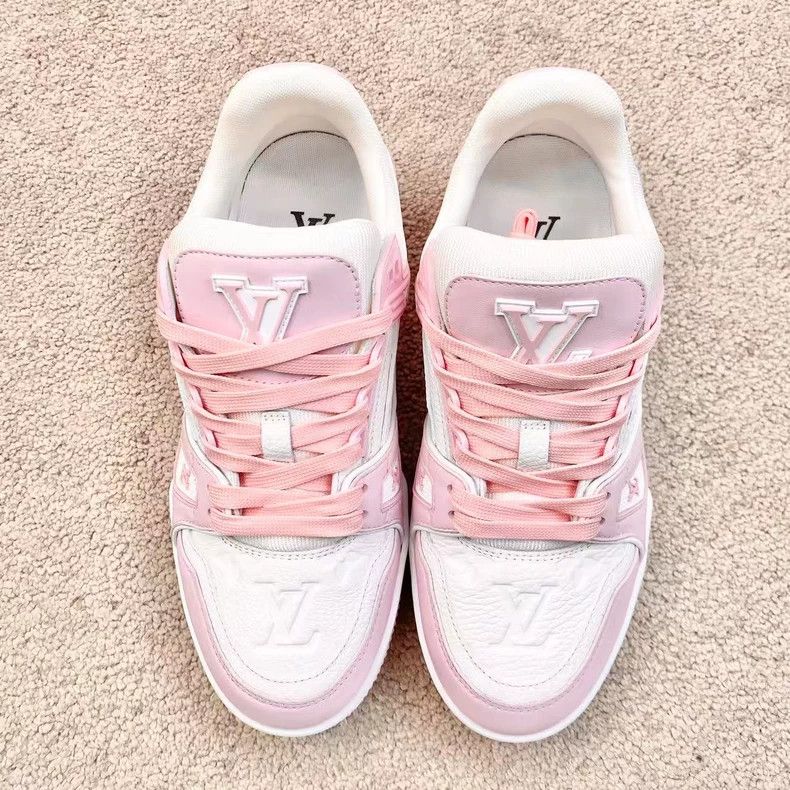 Louis Vuitton Louis Vuitton 24 oz Embossed Printed Trainer Pink and Whit Size US 7 / IT 37 - 2 Thumbnail
