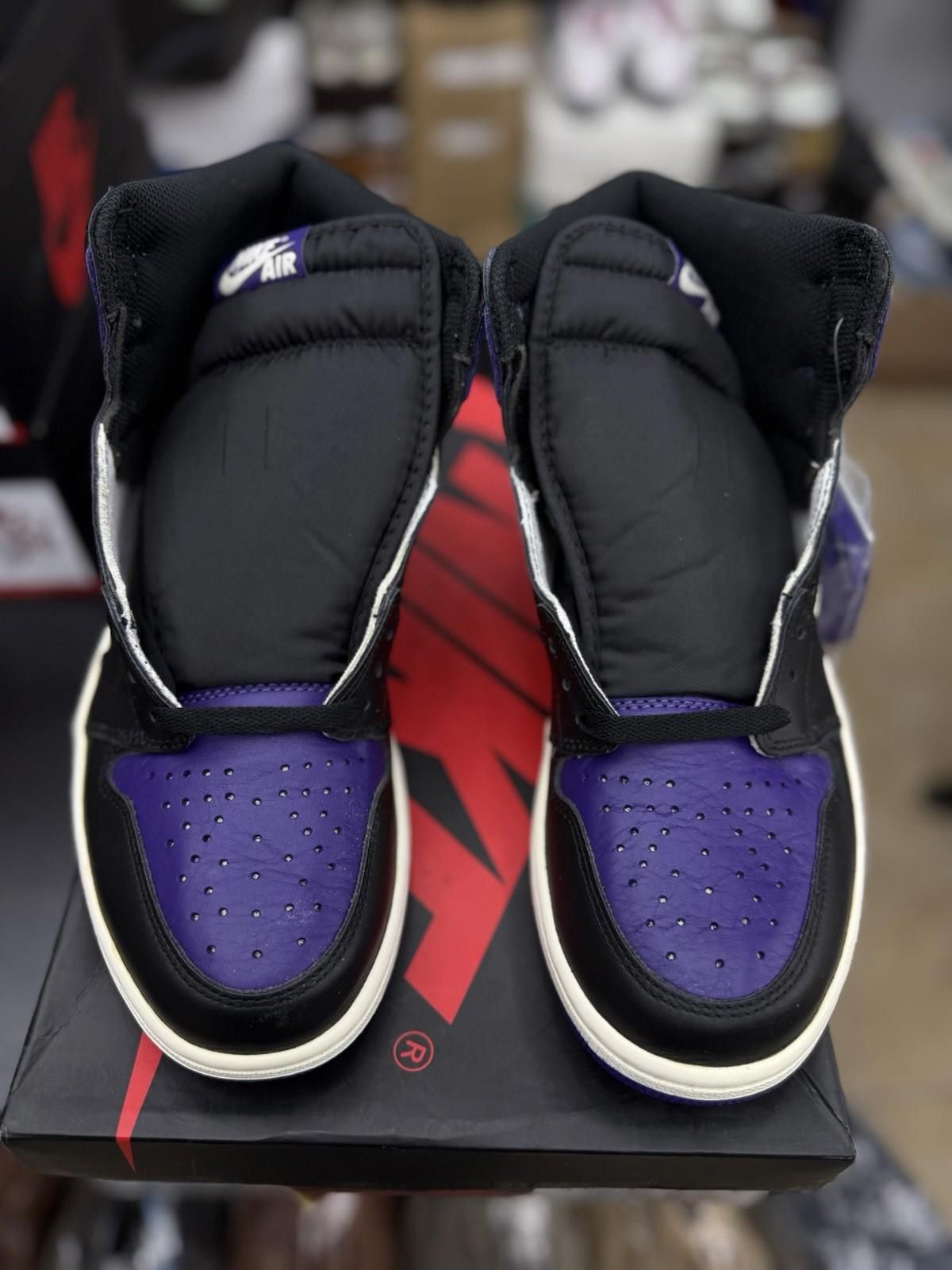 Jordan Brand Size 10 - Air Jordan 1 Retro High OG Court Purple (2018) NEW Size US 10 / EU 43 - 4 Thumbnail