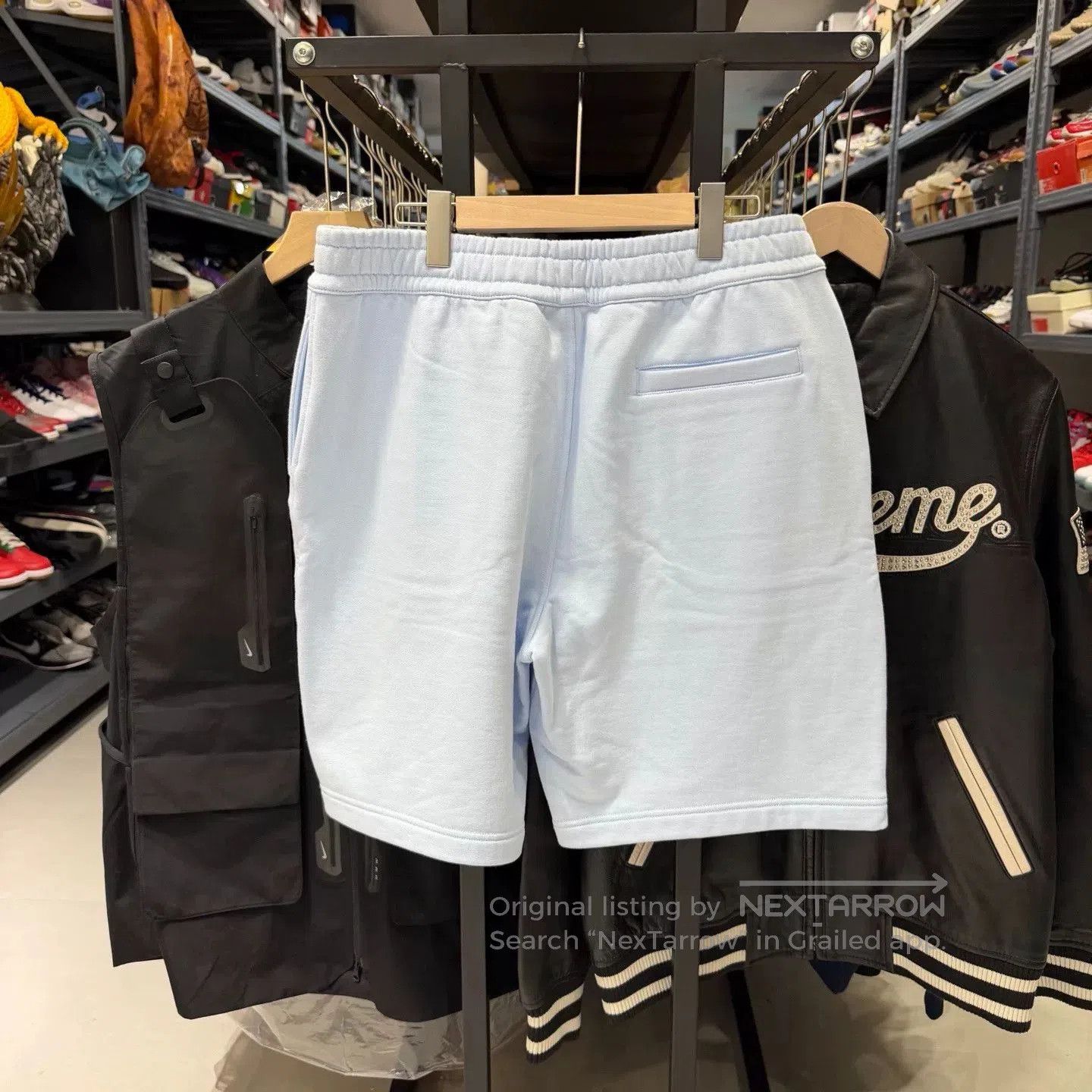 Burberry Burberry Printed Letter Shorts. Size US 26 / EU 42 - 6 Thumbnail