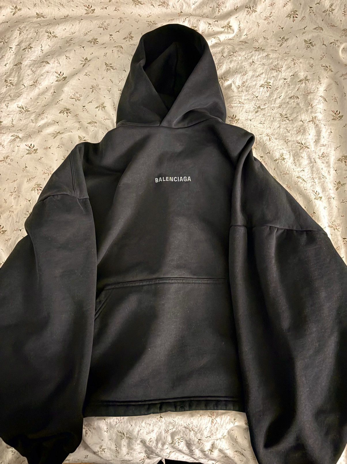 Balenciaga unisex balenciaga cropped hoodie Size US L / EU 52-54 / 3 - 1 Thumbnail