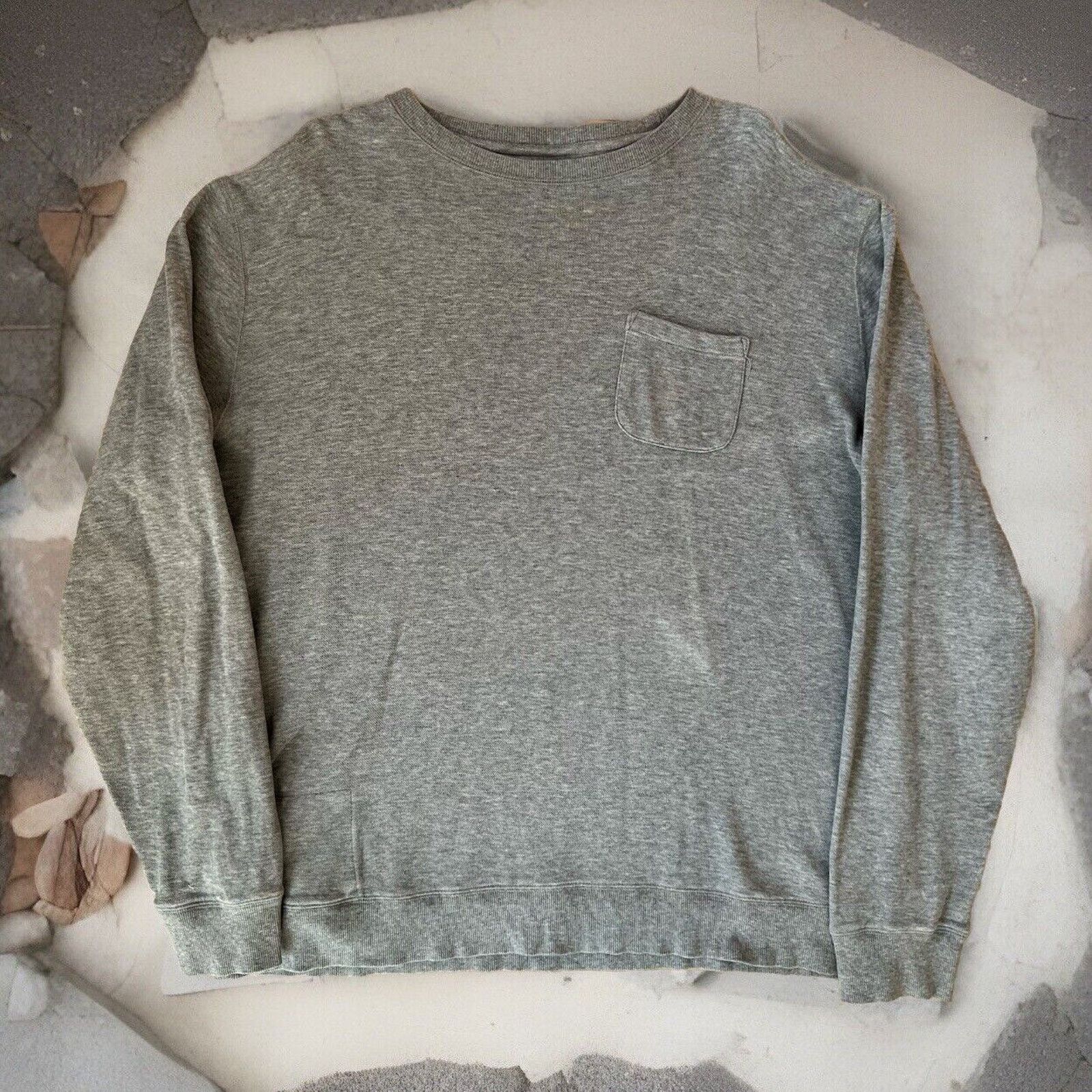 Vuori Vuori Sweatshirt Large Gray Fleece Pullover Athleisure Yoga Size US L / EU 52-54 / 3 - 1 Thumbnail