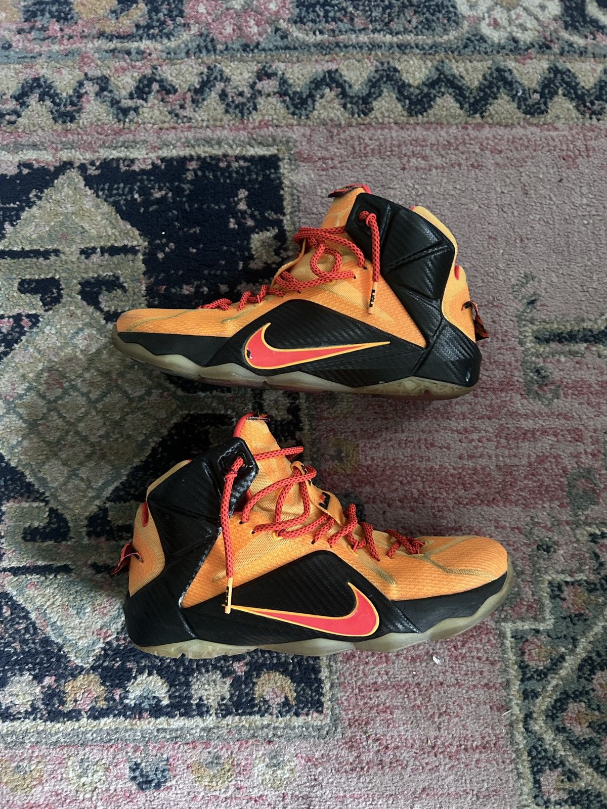 Nike Nike LeBron 12 Witness CLE Size US 11 / EU 44 - 1 Thumbnail