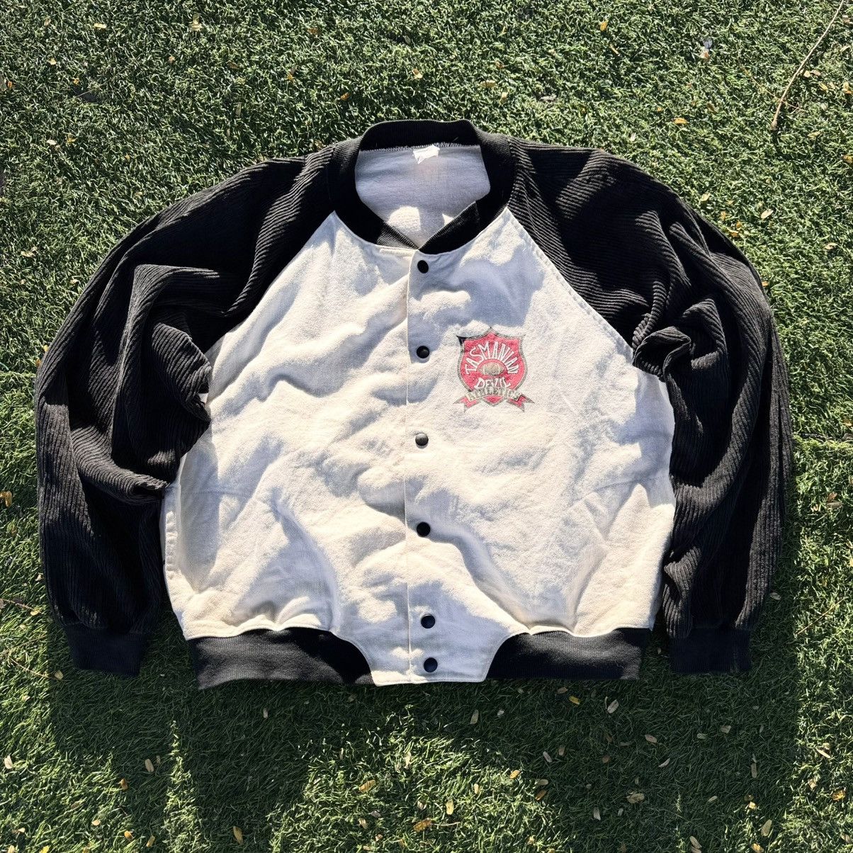 Vintage Vintage 1992 Looney Tunes Tasmanian Devil Varsity Jacket Size US XL / EU 56 / 4 - 7 Thumbnail