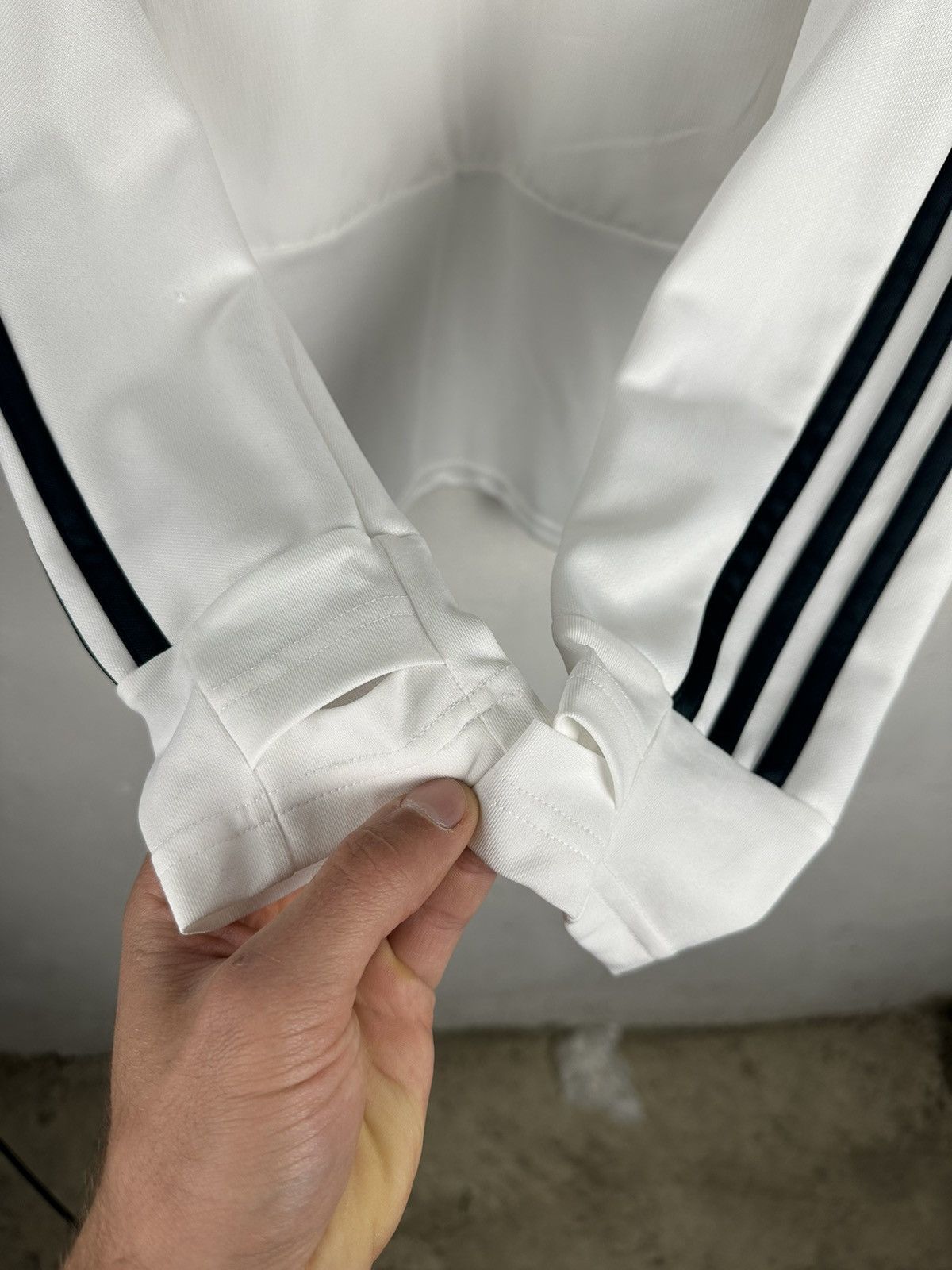 Adidas Adidas Real Madrid Jersey Long Sleeve Size US M / EU 48-50 / 2 - 6 Thumbnail