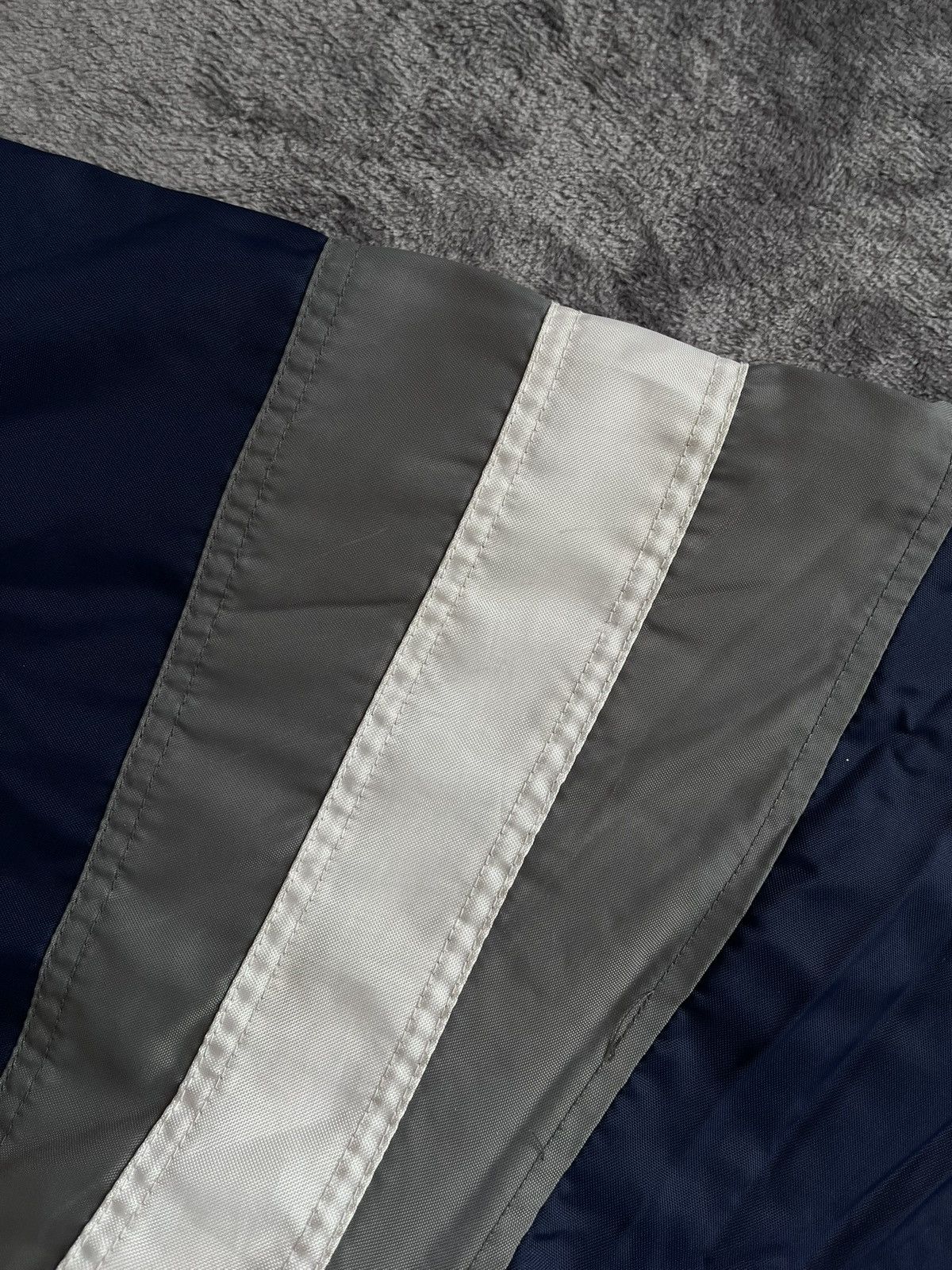 Nike 90s Nike Big Spellout Logo Down Jacket Swoosh Y2k Retro Size US XL / EU 56 / 4 - 12 Thumbnail
