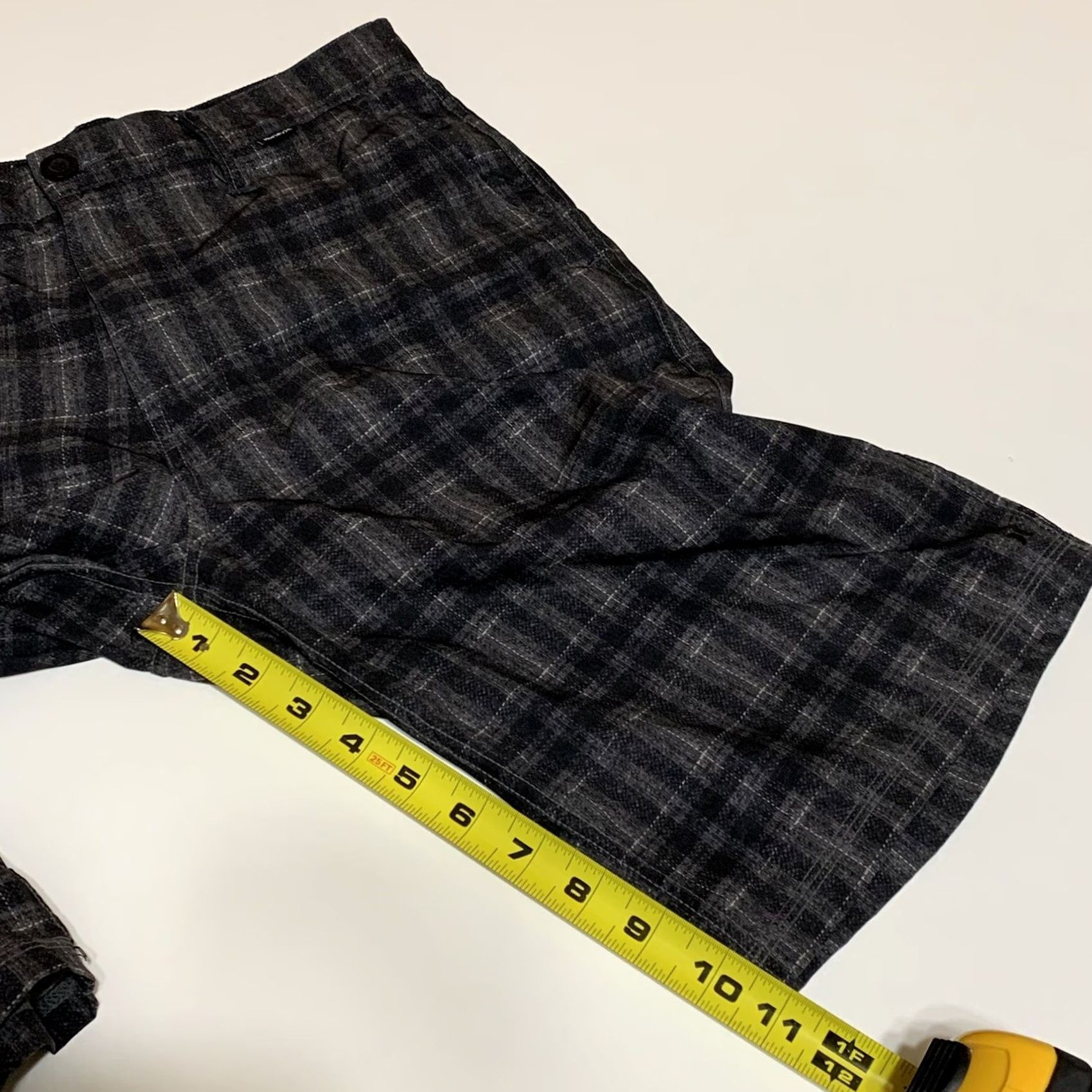 Hurley Hurley Phantom Board Shorts Hybrid Chino Men 29 Gray Plaid Inseam 11in Casual Regular Pockets Moisture Wicking Quick Dry Size US 29 - 5 Thumbnail