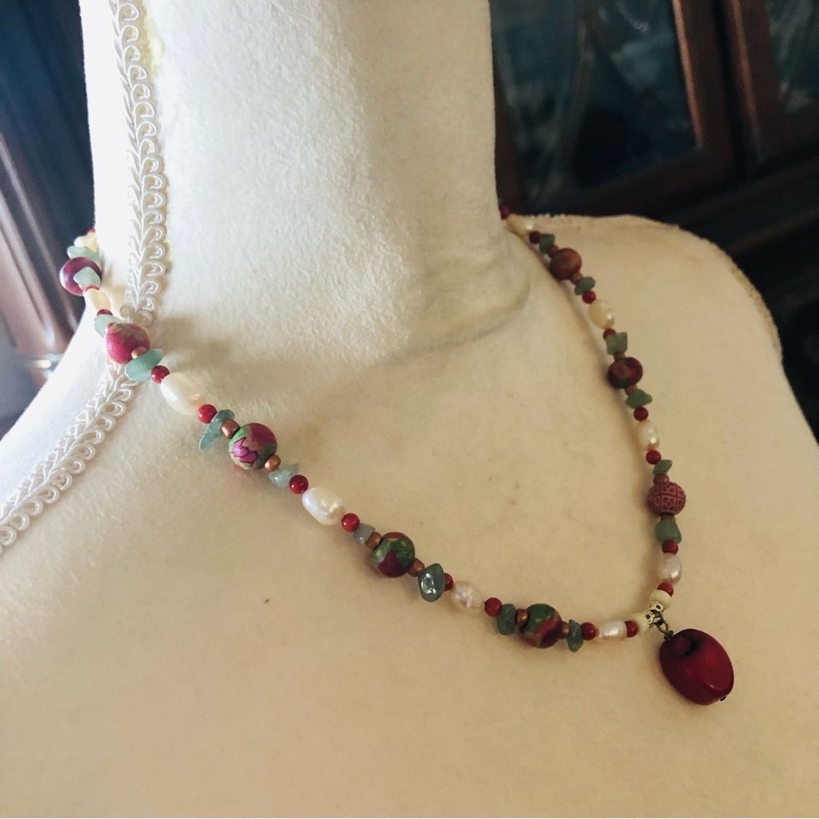 Handmade Handcrafted red coral green chalcedony pearl necklace Size ONE SIZE - 3 Thumbnail