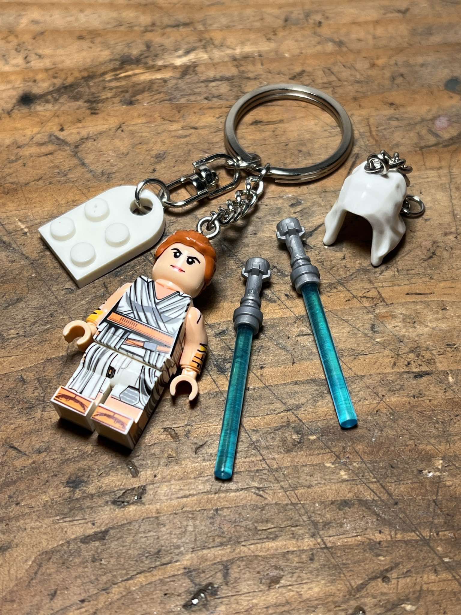 Other Star Wars Kylo Ren Rey minifigure keychain Size ONE SIZE - 8 Thumbnail
