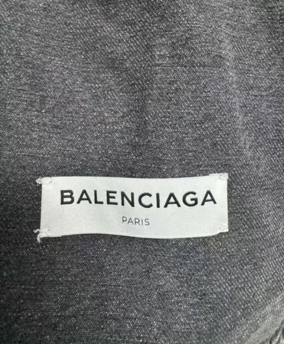 Balenciaga Balenciaga back logo denim jacket2412-Nextarrow Size US S / EU 44-46 / 1 - 3 Thumbnail