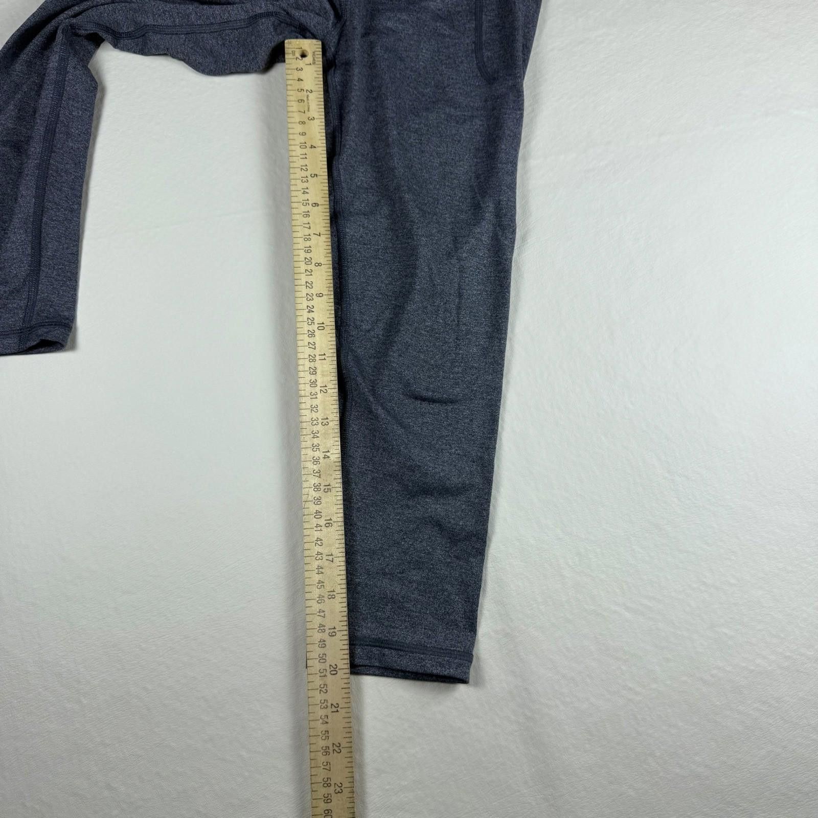 Under Armour Under Armour Women High Rise Cropped Leggings with Pockets S Size 28" / US 6 / IT 42 - 9 Thumbnail