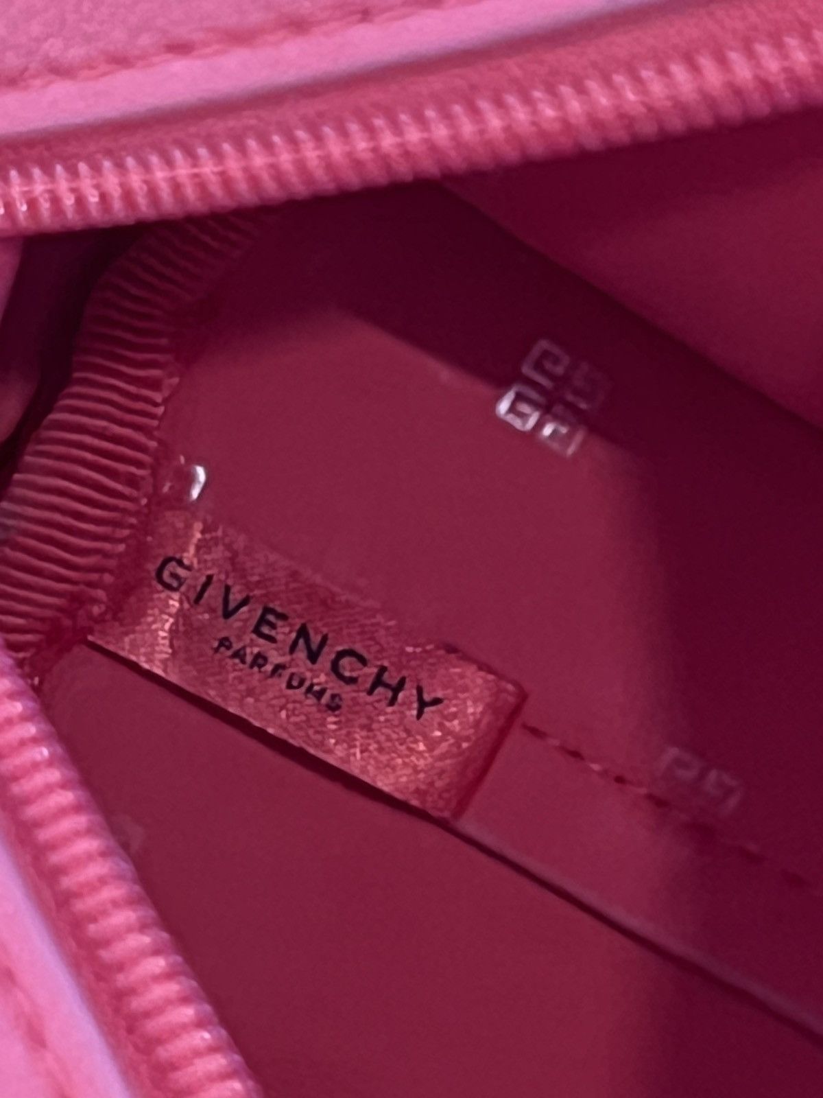 Givenchy Givenchy Parfums Womens Small Red Travel Makeup Bag Clutch Size ONE SIZE - 8 Thumbnail