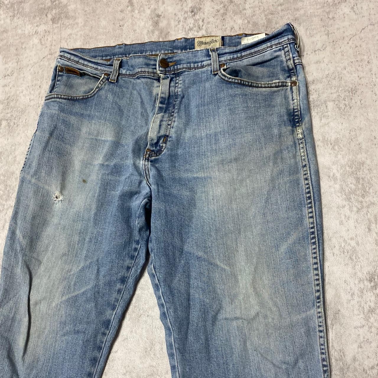 Wrangler Medium wash Wrangler straight leg jeans Size 38" / US 16 / IT 52 - 2 Thumbnail
