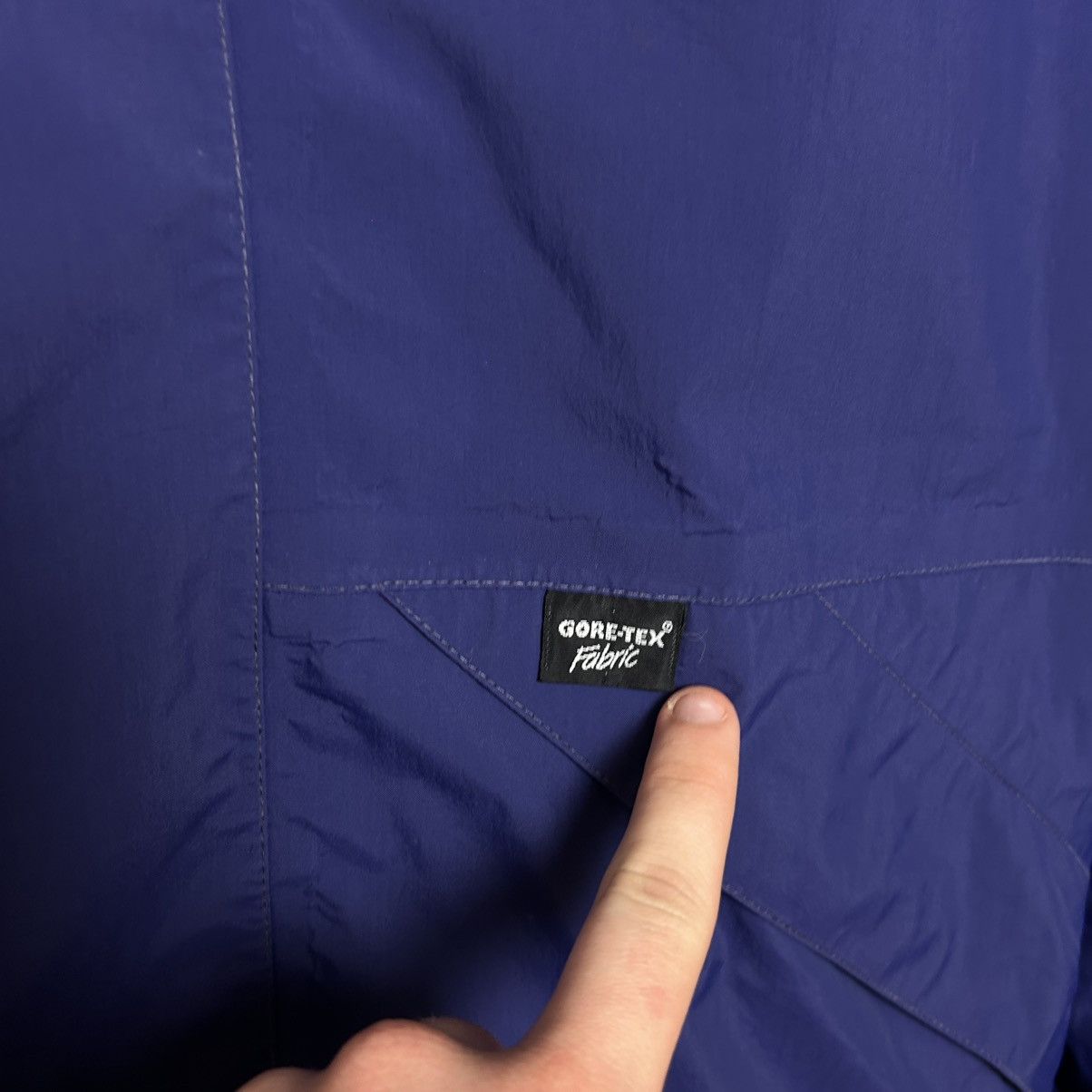 Berghaus Vintage Berghaus Small logo Gore Tex 90’s Made In England Size US S / EU 44-46 / 1 - 5 Thumbnail