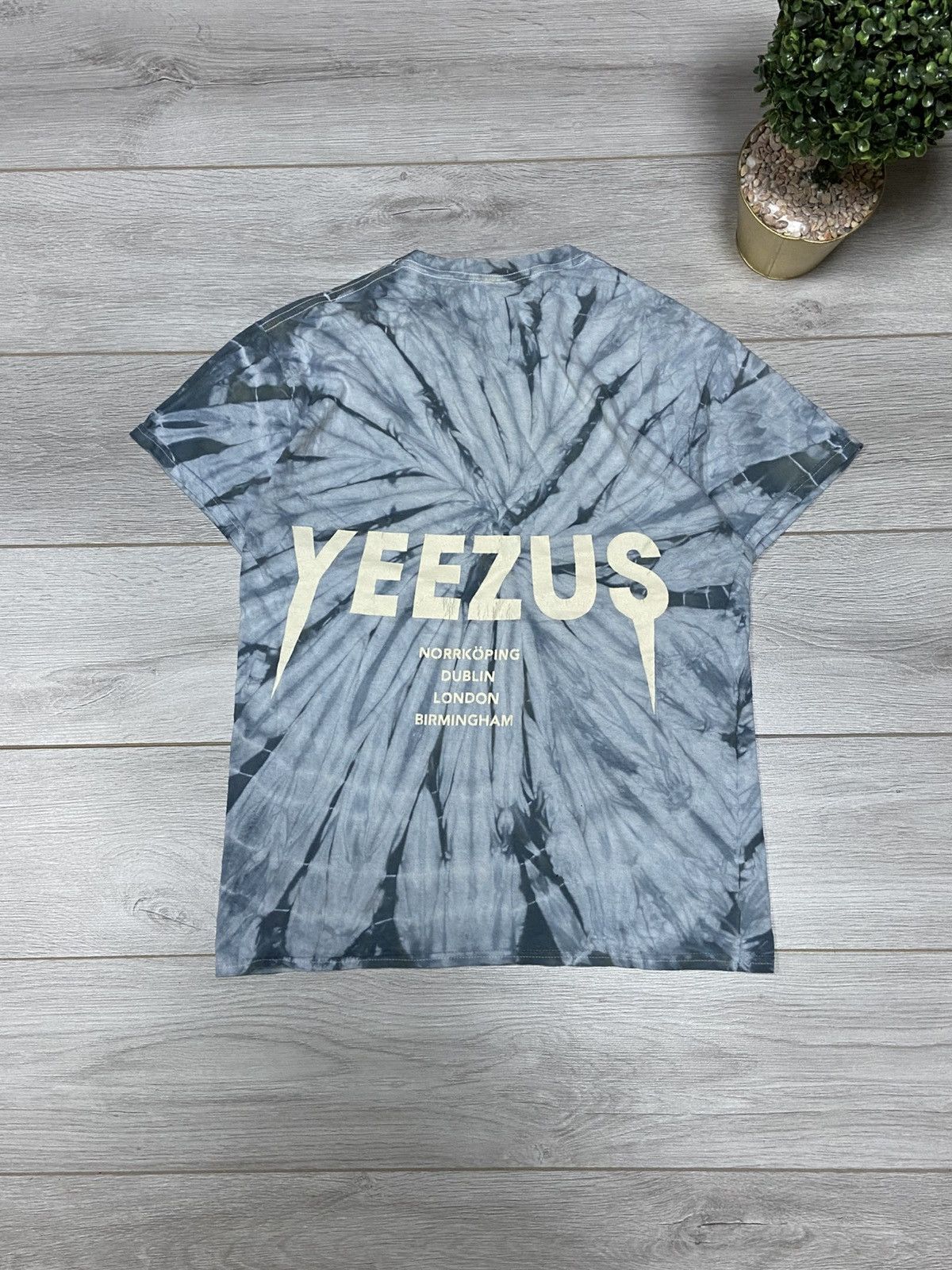 Kanye West Yeezus 2014 Wes Land Kanye West vintage tour t-shirt death Size US M / EU 48-50 / 2 - 2 Thumbnail
