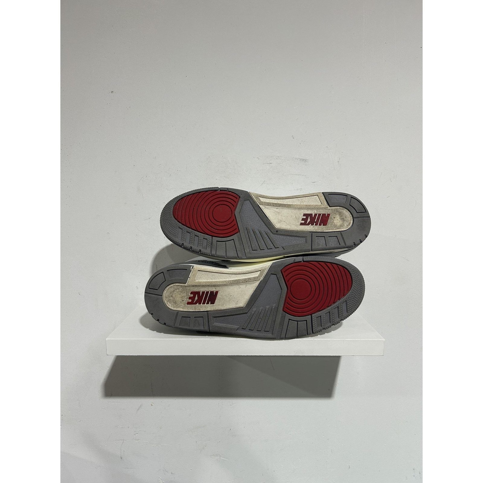 Jordan Brand JORDAN 3 RETRO WHITE CEMENT REIMAGINED SIZE 12 PREOWNED Size US 12 / EU 45 - 3 Thumbnail