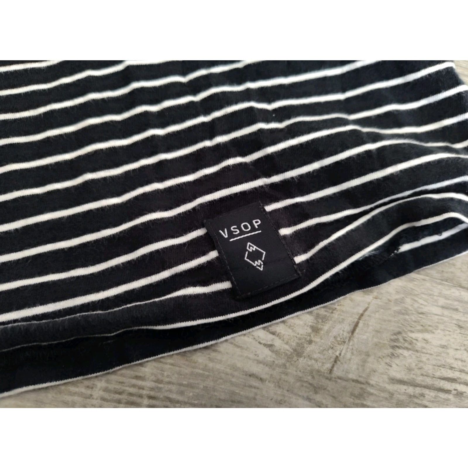 Vintage VINTAGE Akomplice VSOP Men's T-Shirt Size Medium Short Sleeve Black White Striped Cotton Casual Skate Preppy Size US M / EU 48-50 / 2 - 2 Thumbnail