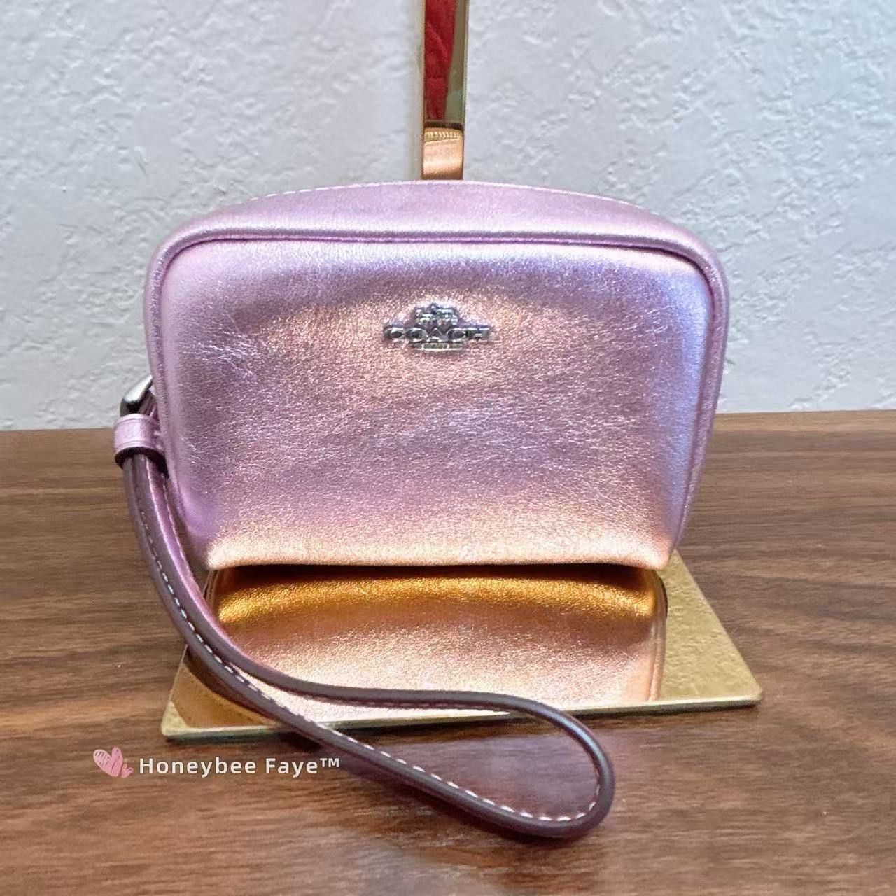 Coach Pouch Wristlet CW420 Size ONE SIZE - 1 Thumbnail