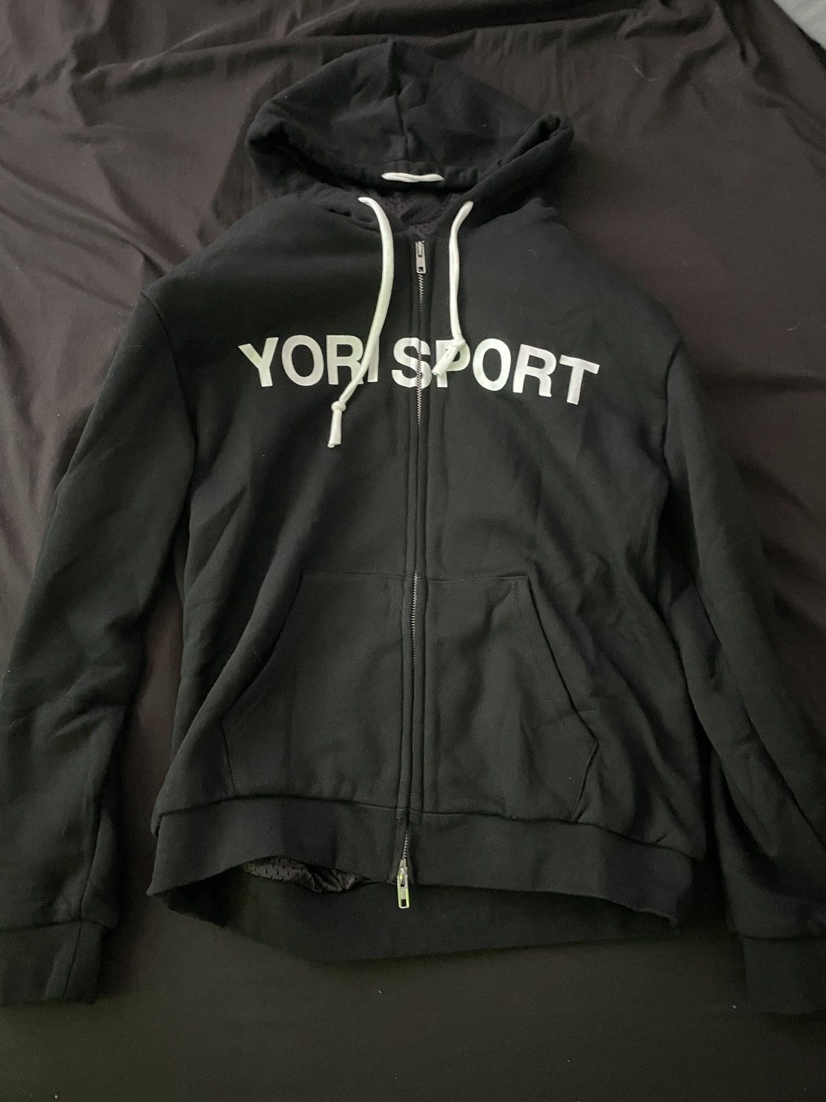 yori sport I♥️yori zip-up hoodie Yori Sport Womenswear Text Zip-Up Hoodie (White/Black) | YORI