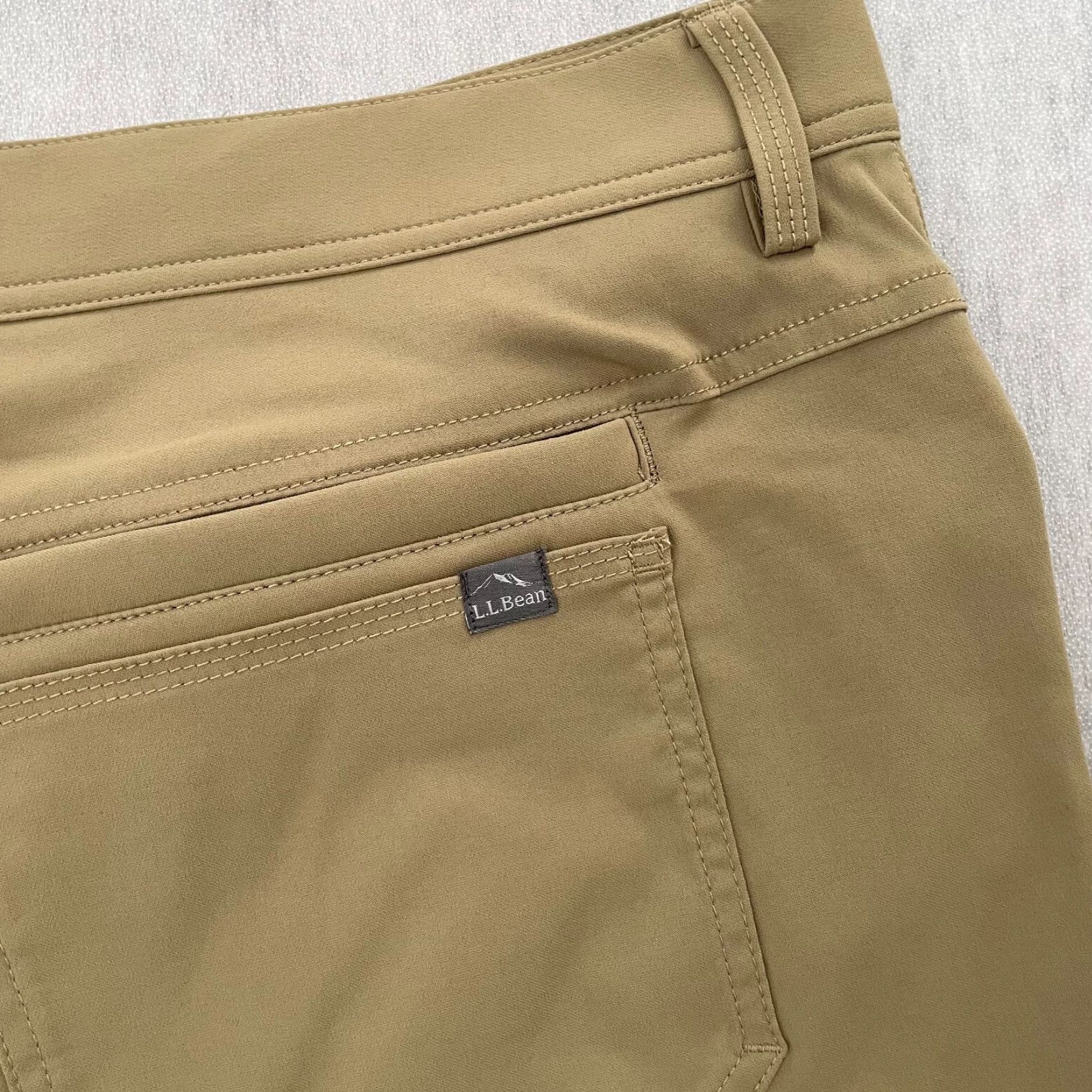 Vintage VINTAGE L.L. Bean Shorts Men 44 Khaki Chino Stretch 5-Pocket Casual Summer Size US 44 / EU 60 - 3 Thumbnail