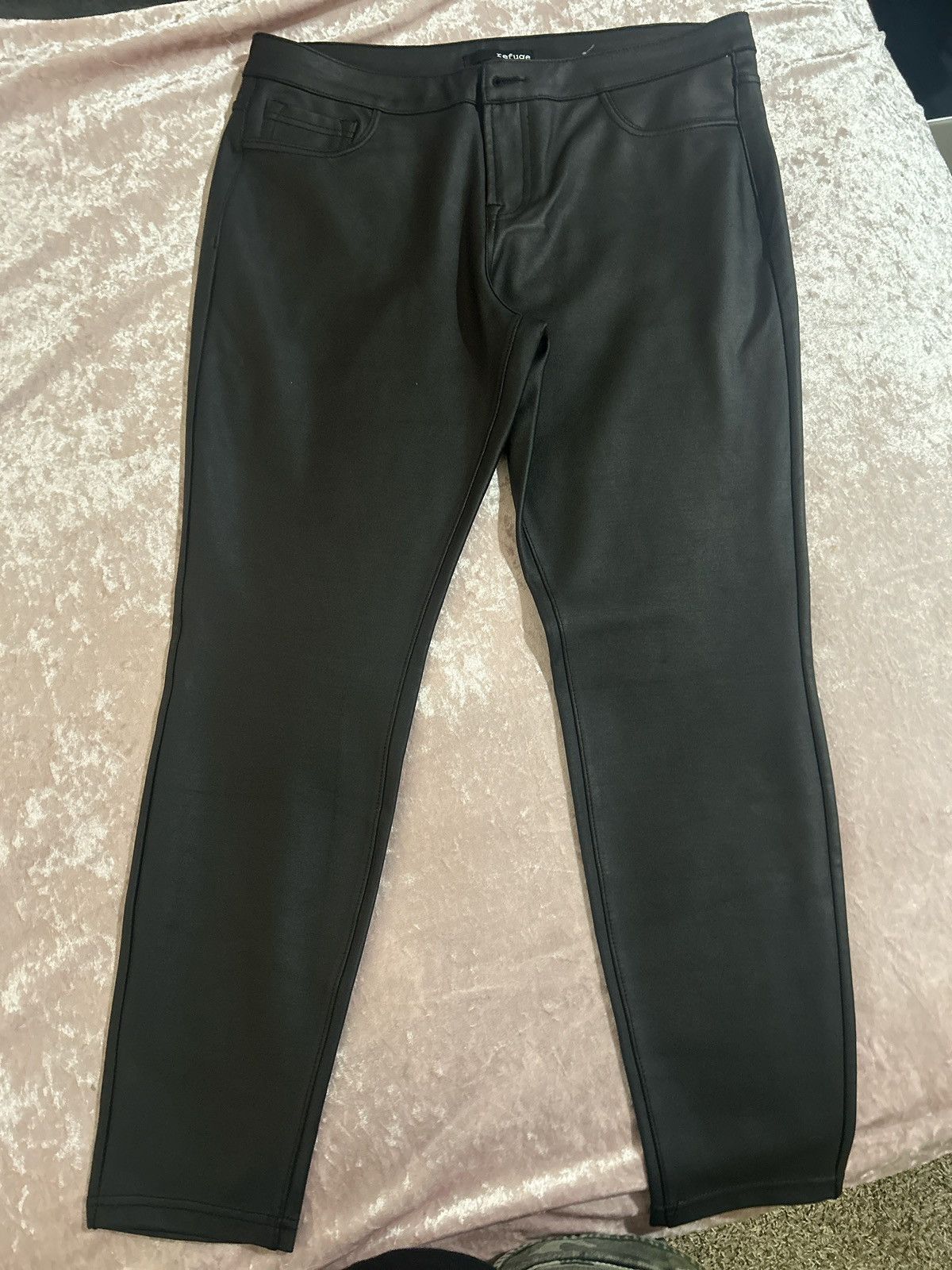 Other Refuge black faux leather pants/leggings Size 36" / US 14 / IT 50 - 2 Thumbnail