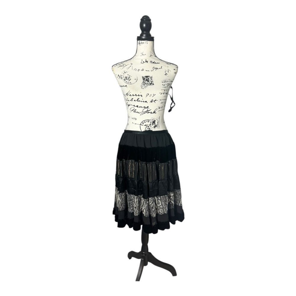 Bcbgmaxazria BCBGMaxAzria Silk Blend Boho Maxi Skirt Size S Gypsy Style Size 27" / US 4 / IT 40 - 2 Thumbnail