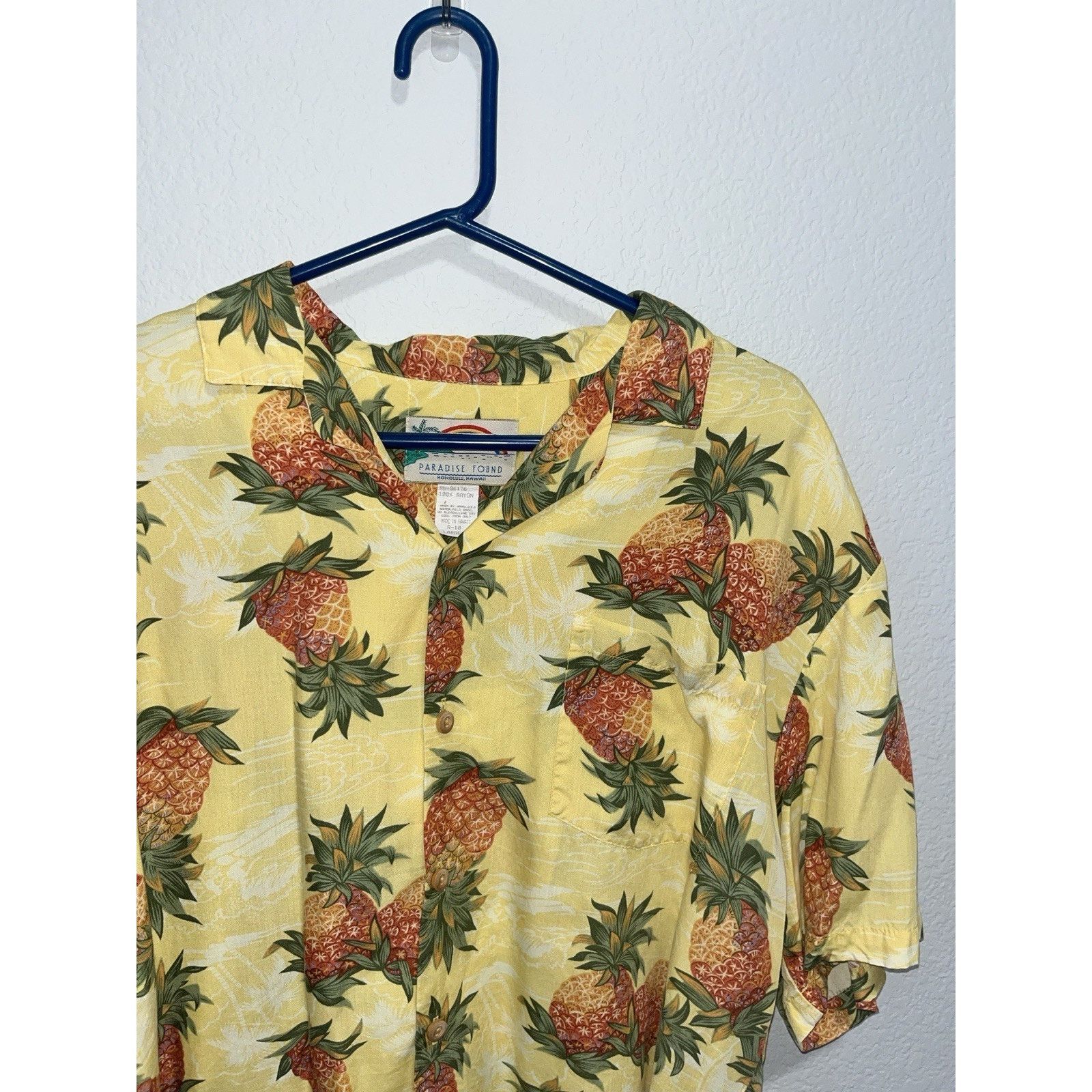 Paradise Found Paradise Found Hawaiian Pineapple Rayon Shirt Made Hawaii Size US L / EU 52-54 / 3 - 2 Thumbnail
