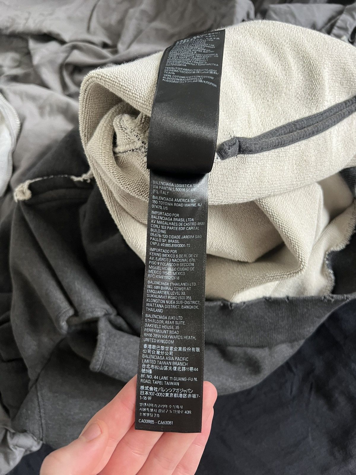 Balenciaga Balenciaga Tape Hoodie Size US S / EU 44-46 / 1 - 24 Thumbnail