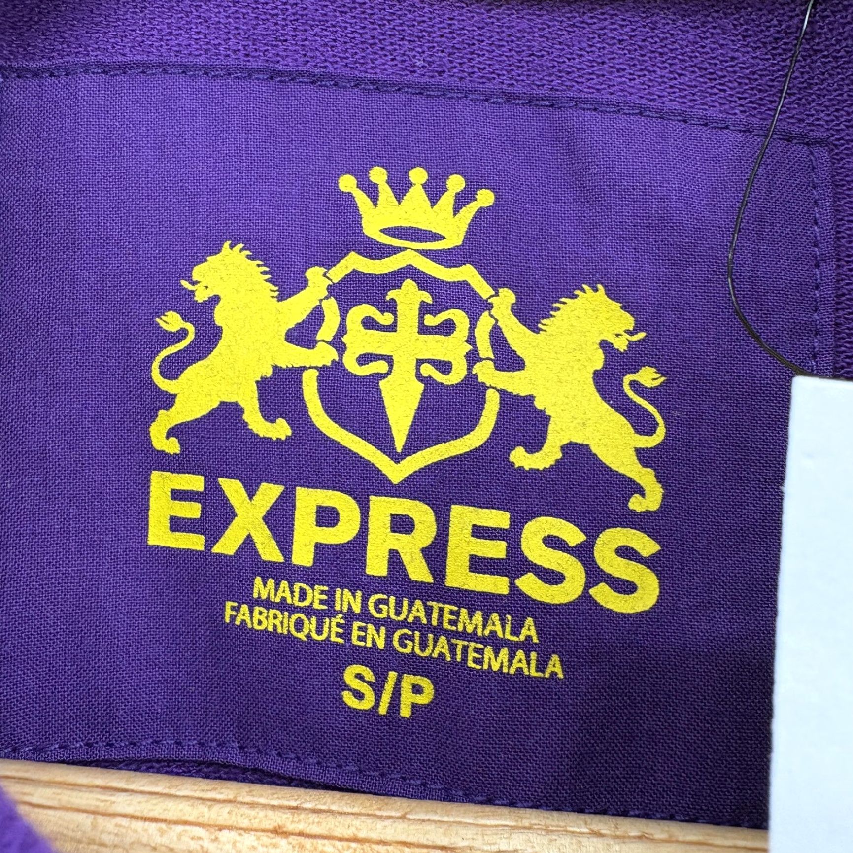 Express Express Polo Shirt Mens Small Purple Pique 100% Cotton Lion Logo Tagless Preppy Shirt Size US S / EU 44-46 / 1 - 4 Thumbnail