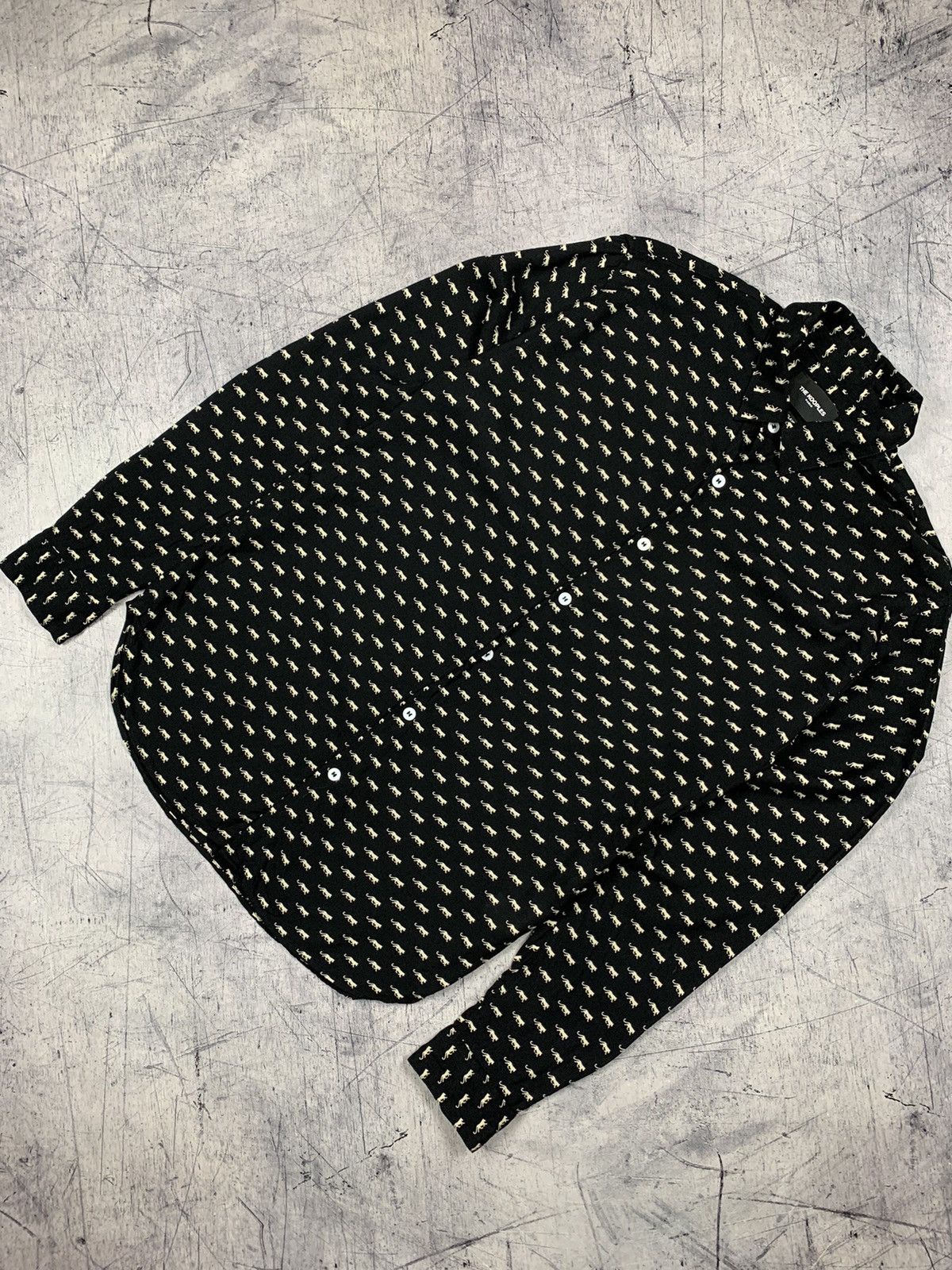 The Kooples The Kooples Paris Relaxed Fit 100% Viscose Shirt Monogram Size US M / EU 48-50 / 2 - 1 Thumbnail