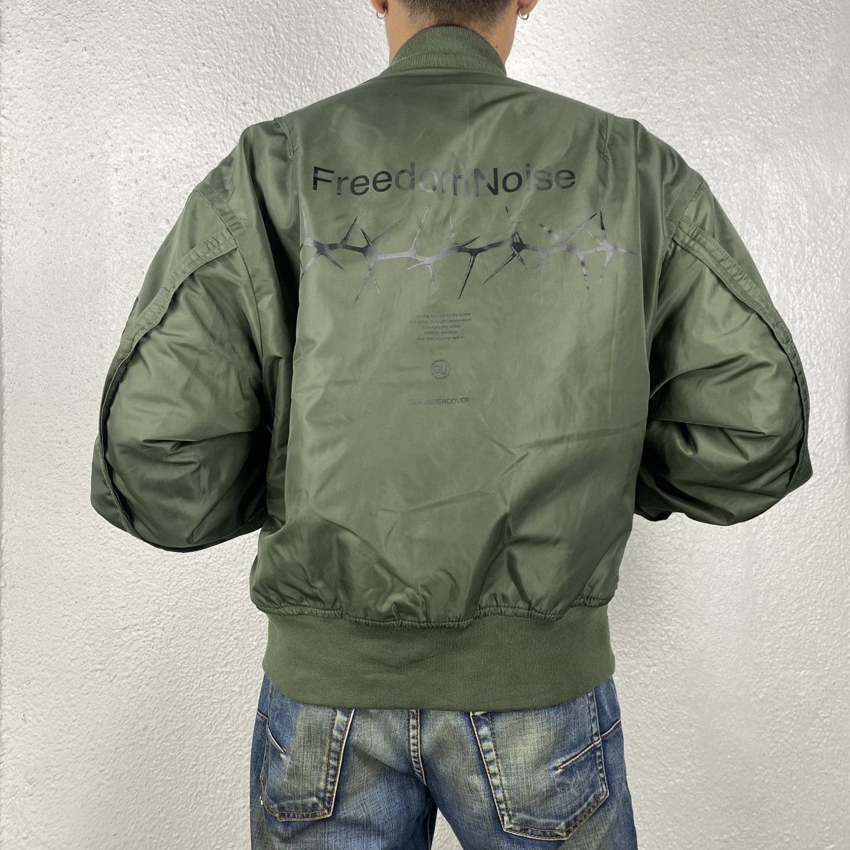 GU × Undercover Oversized Freedom Noise Bomber Size US M / EU 48-50 / 2 - 1 Thumbnail