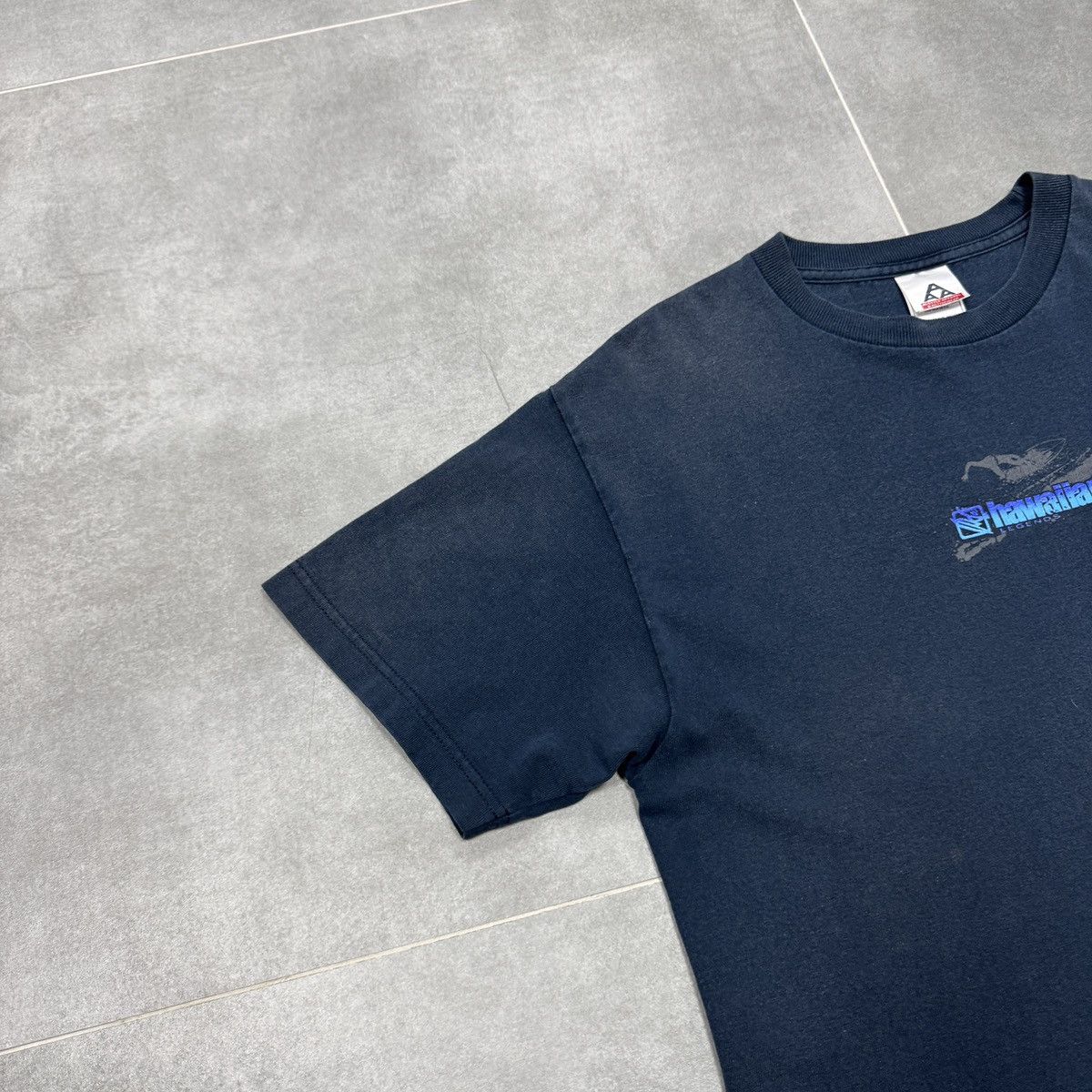 Vintage Vintage Hawaiian Legends Surfing T-Shirt Size M Size US M / EU 48-50 / 2 - 5 Thumbnail