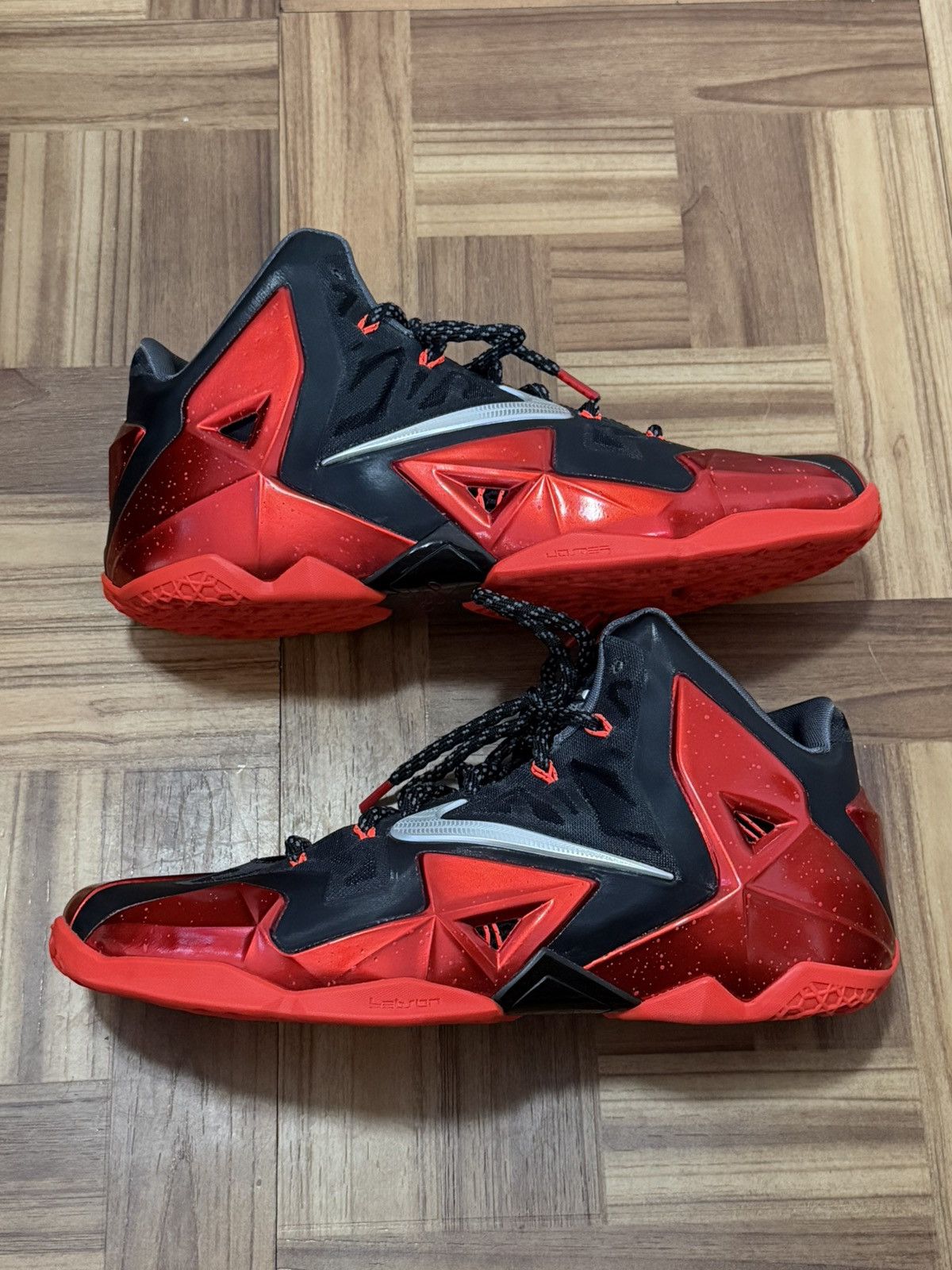 Nike Nike LeBron 11 Away Size US 10.5 / EU 43-44 - 1 Thumbnail