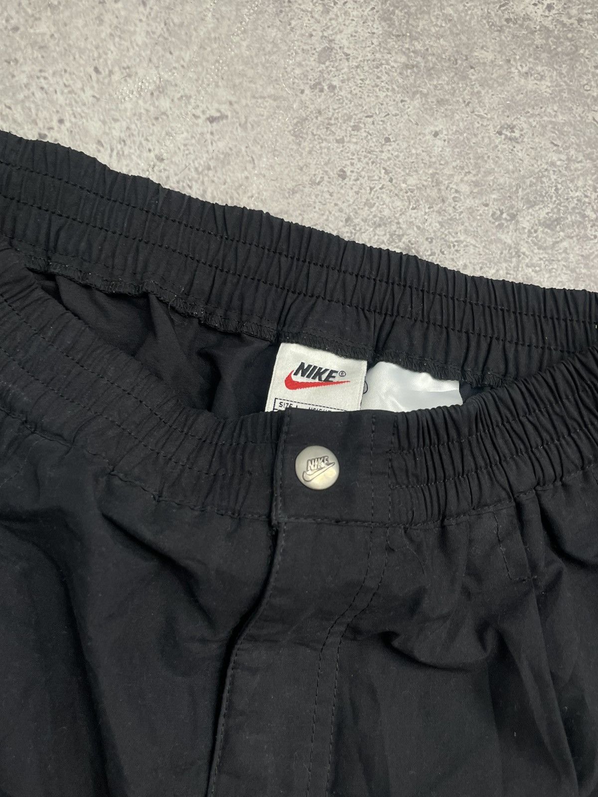 Nike × Vintage Nike Vintage Shorts Black Y2k Drill 90s Mini Swoosh Size US 34 / EU 50 - 6 Thumbnail