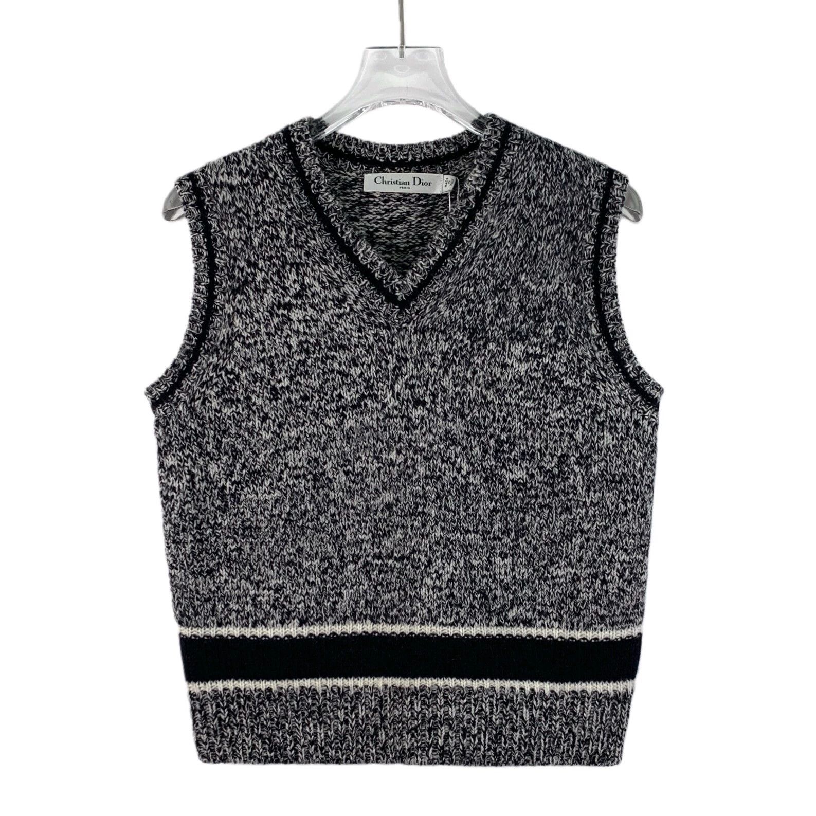 KW0775 Dior Grey Logo Wool V-Neck Sleeveless Knit Vest