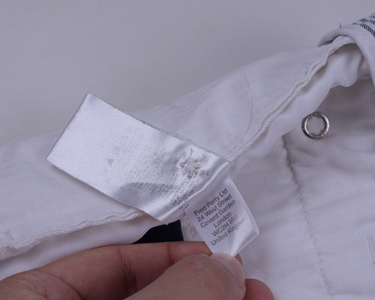 Fred Perry × Vintage FRED PERRY Vintage Classic White Cotton Shorts Casual Chino Size US 34 / EU 50 - 20 Thumbnail