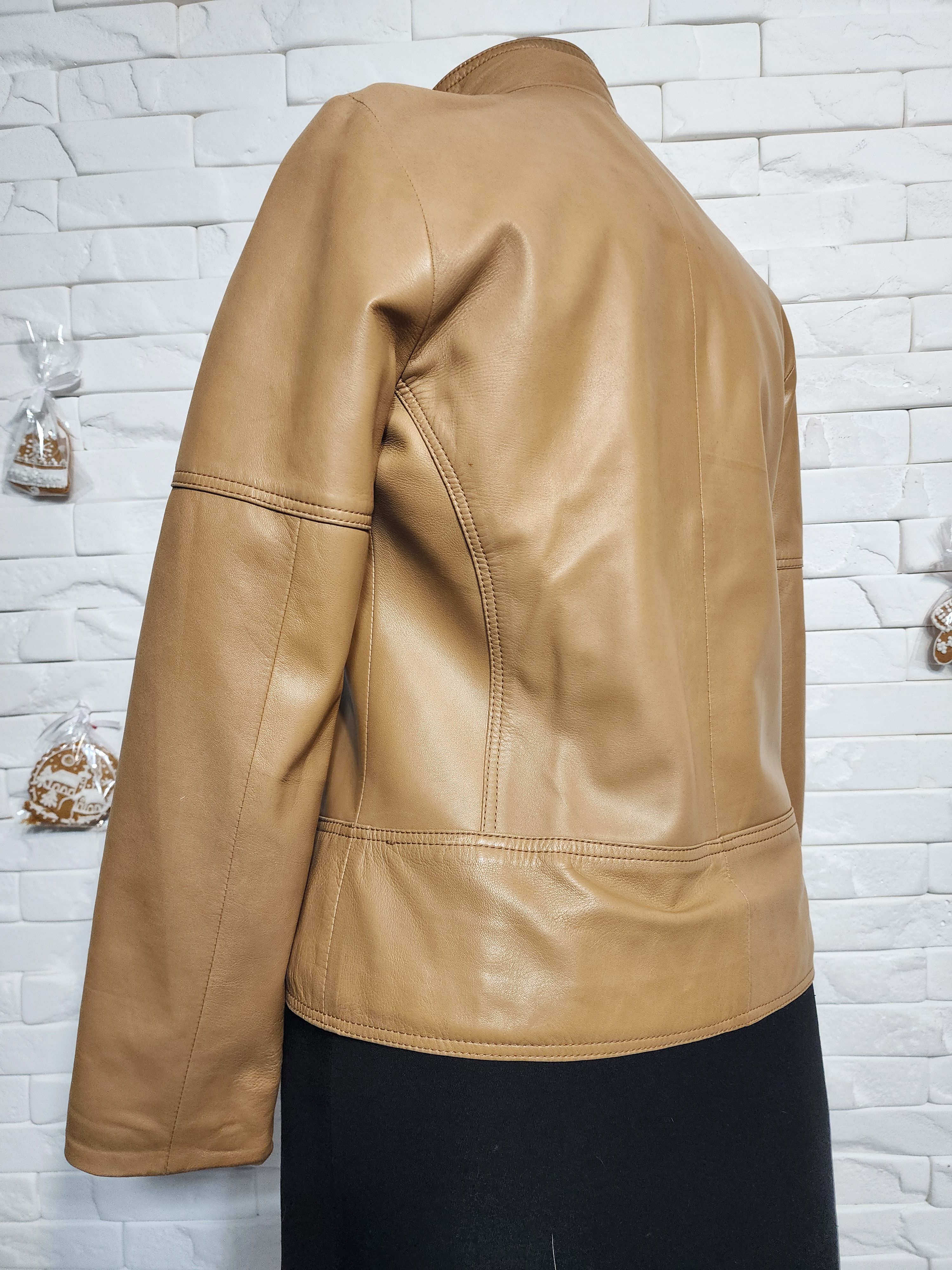 Other Brown Leather Jacket: Women's Sport Style, Metal Zipper Size M / US 6-8 / IT 42-44 - 6 Thumbnail