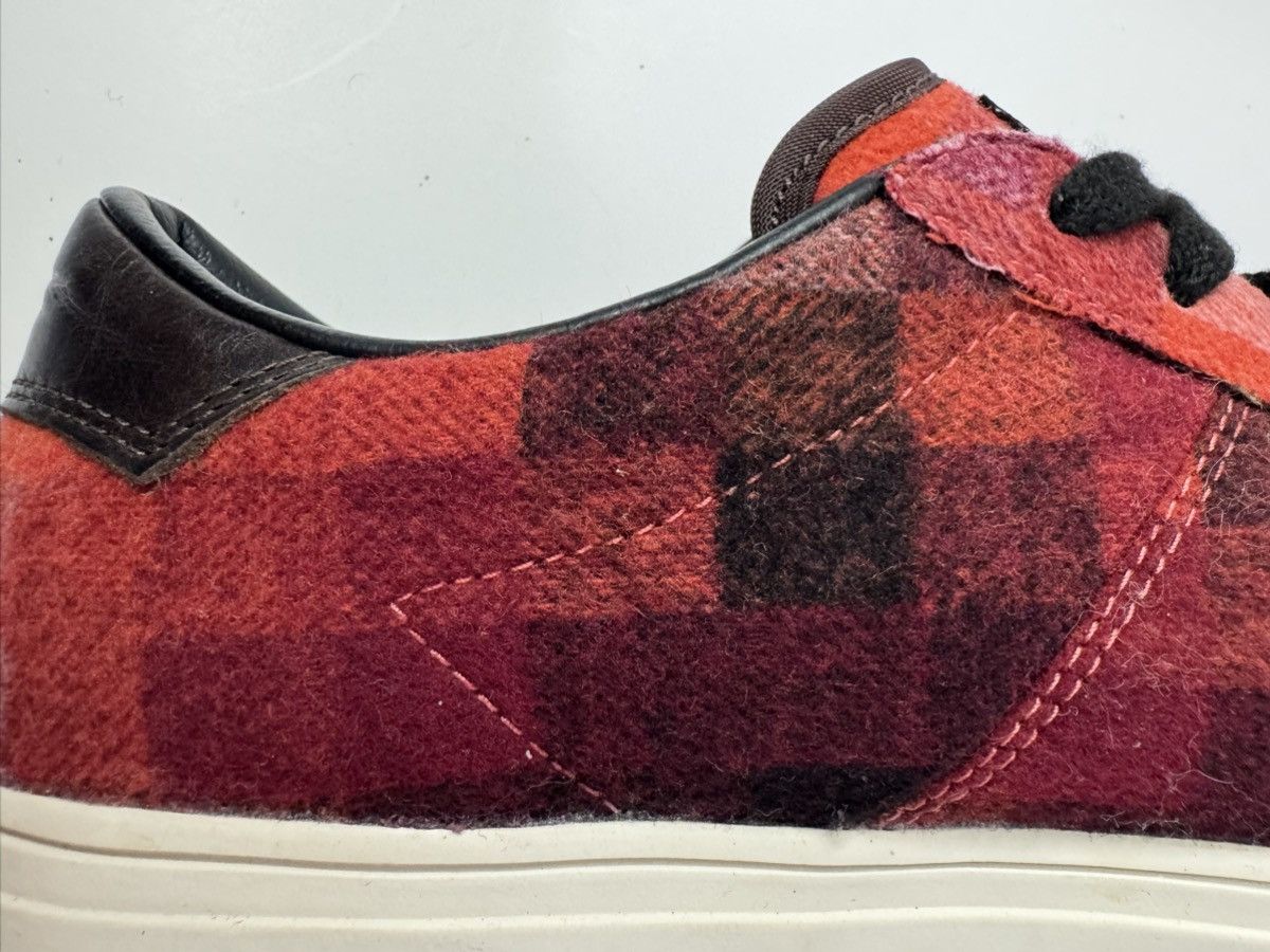 Onitsuka Tiger Onitsuka Tiger Plaid Wool Low Top Red Black Men’s Size 9 Size US 9 / EU 42 - 18 Thumbnail