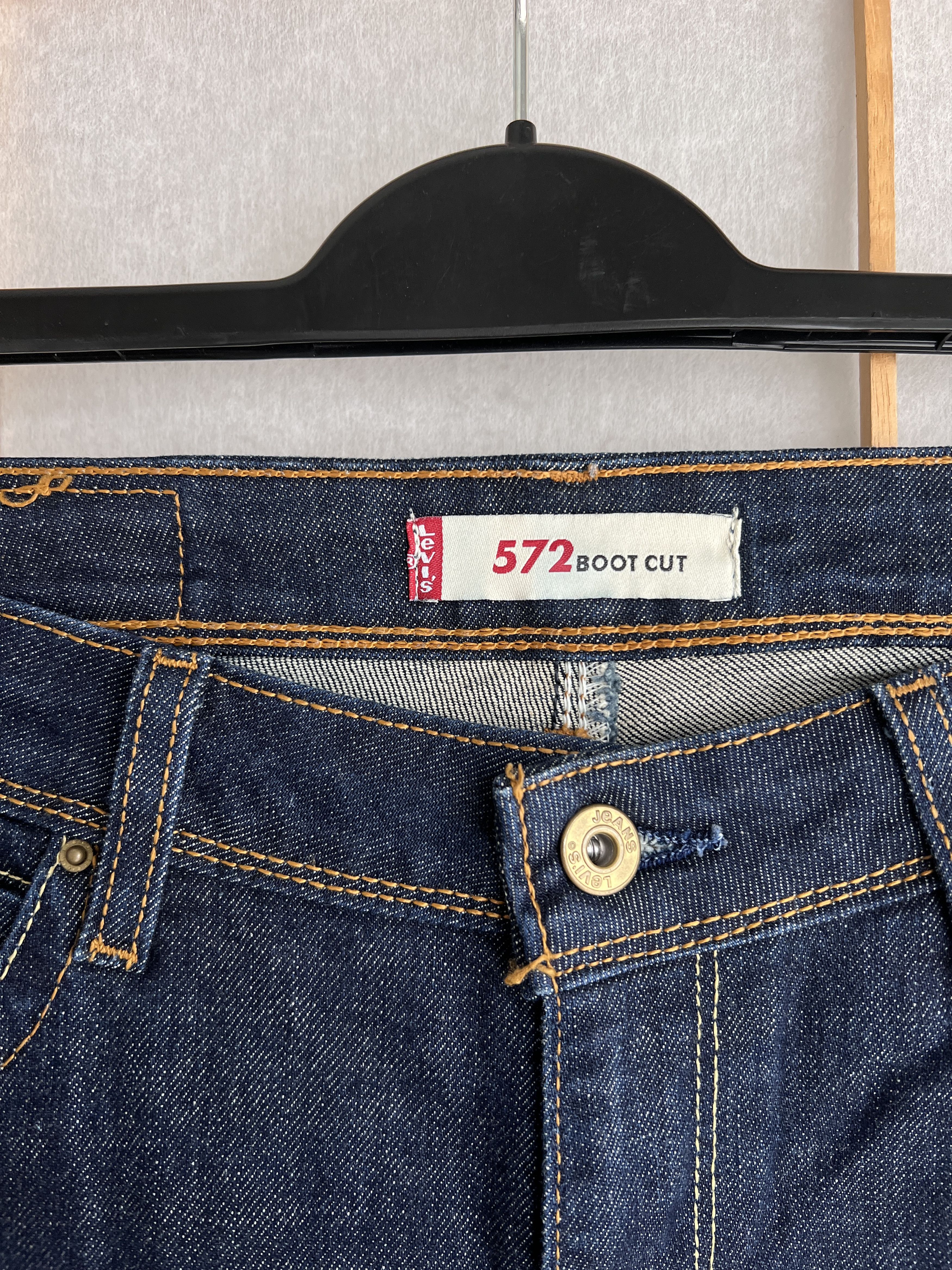 Levi's Vintage Clothing Levis 572 Low rise boot cut flared denim jeans y2k pants 00s Size US 31 - 10 Thumbnail
