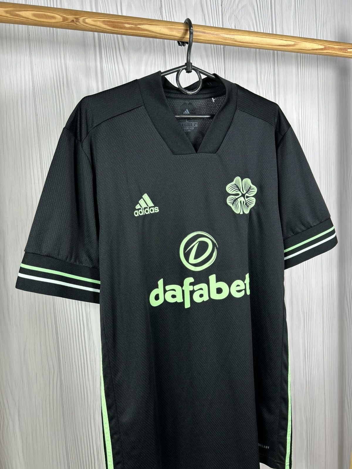Adidas CELTIC 2020 2021 FOOTBALL Soccer Jersey Adidas Size L Size US L / EU 52-54 / 3 - 2 Thumbnail