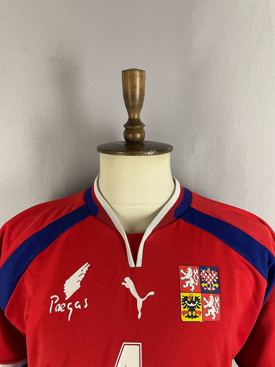 Puma Puma T Shirt Czech Republic 2000 Euro Nedved 4 Red Vintage Size US L / EU 52-54 / 3 - 3 Thumbnail