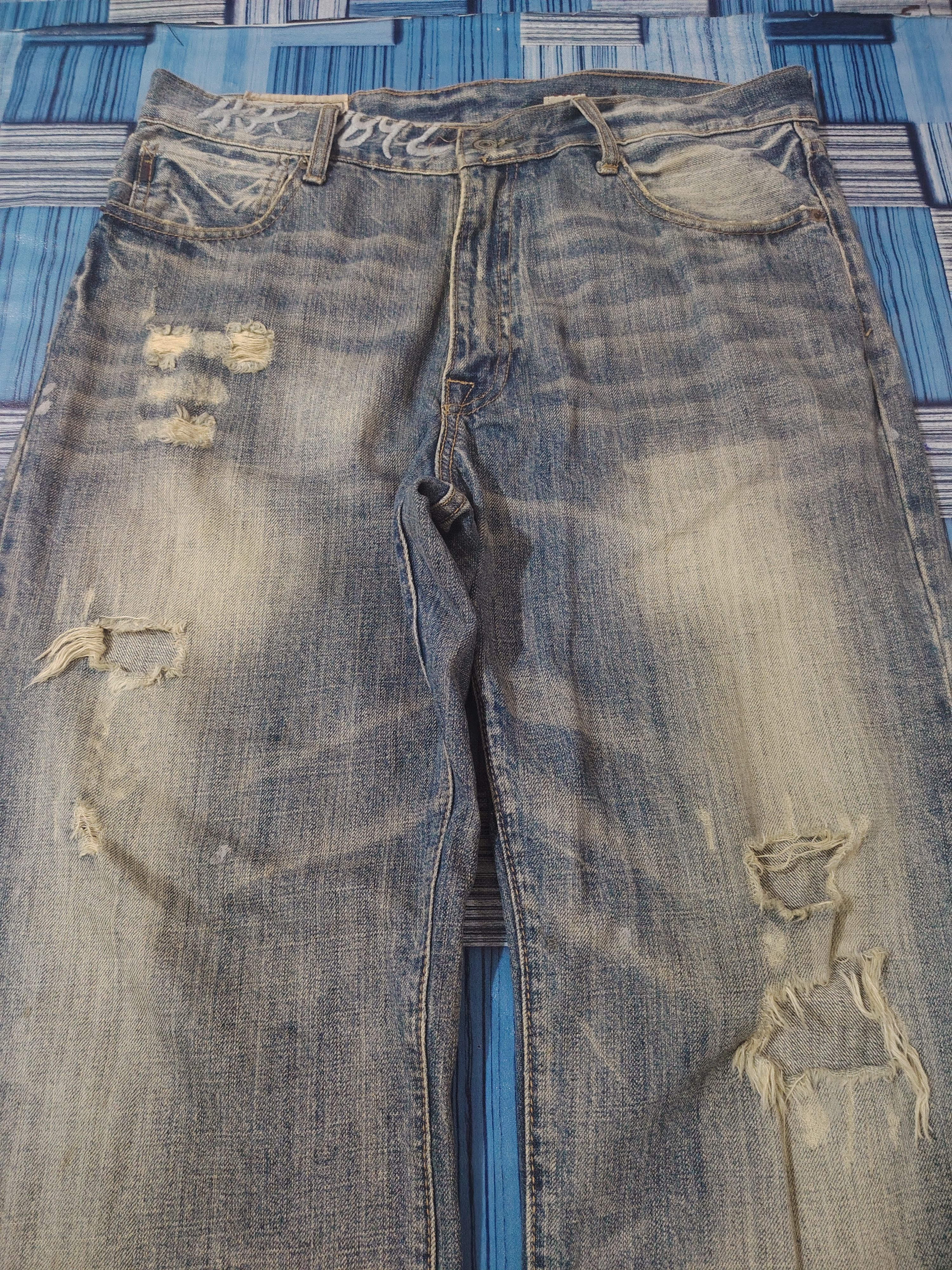 Abercrombie & Fitch Japanese A&F Baggy Flared Jeans Distressed Denim Size US 35 - 4 Thumbnail