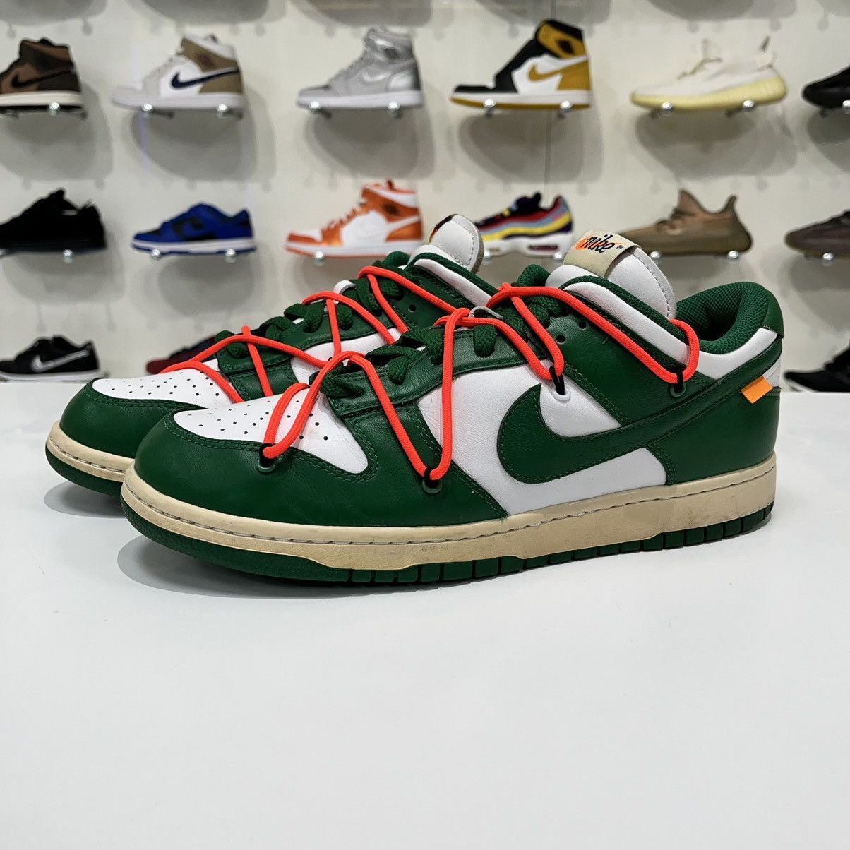 Nike × Off-White Nike Dunk Low x Off-White Pine Green Size US 10 / EU 43 - 2 Thumbnail