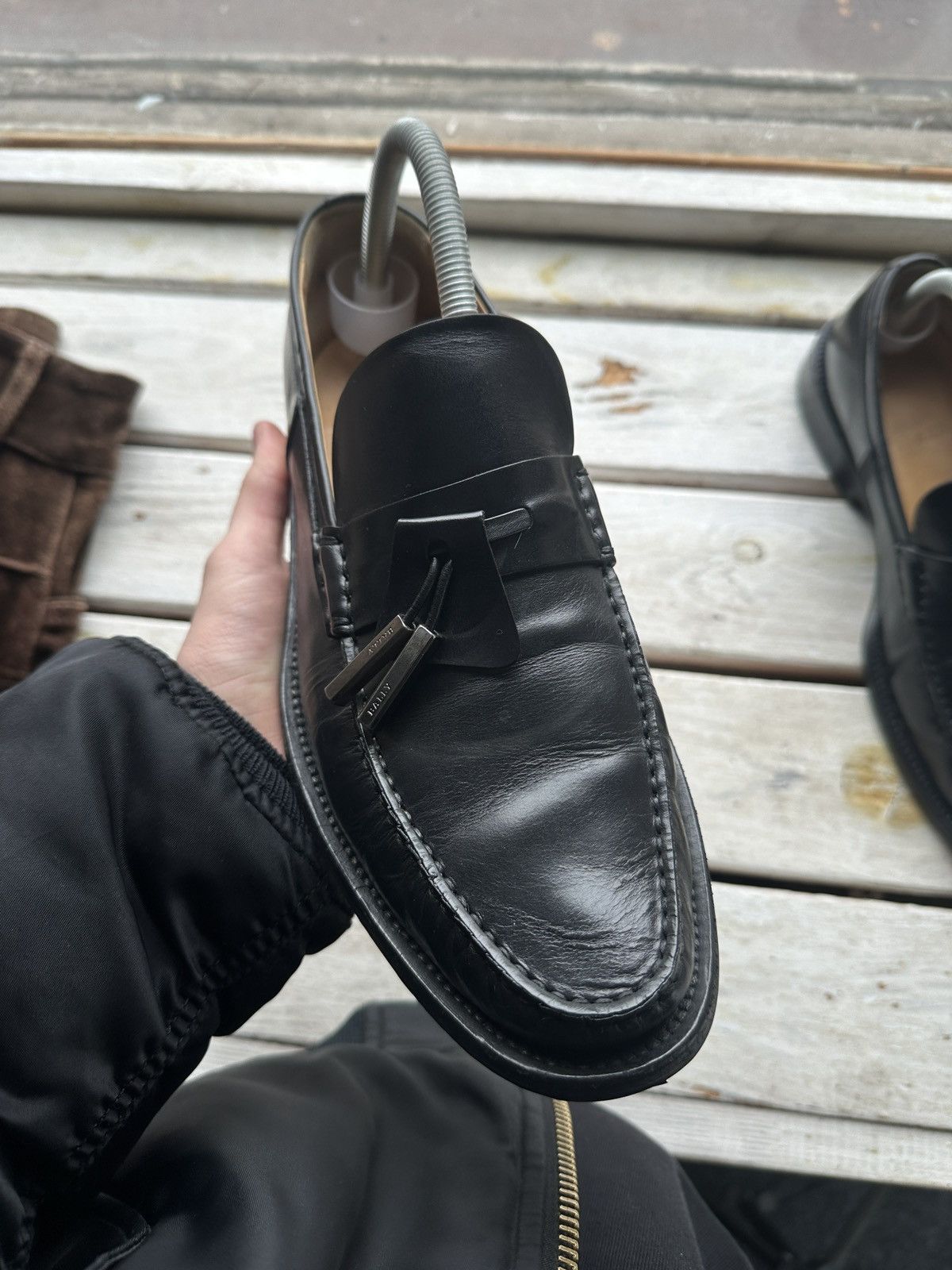 Bally LUXURY 🚨 BALLY VNTG LOAFERS SHOES MEN BLACK RARE Size US 9 / EU 42 - 8 Thumbnail