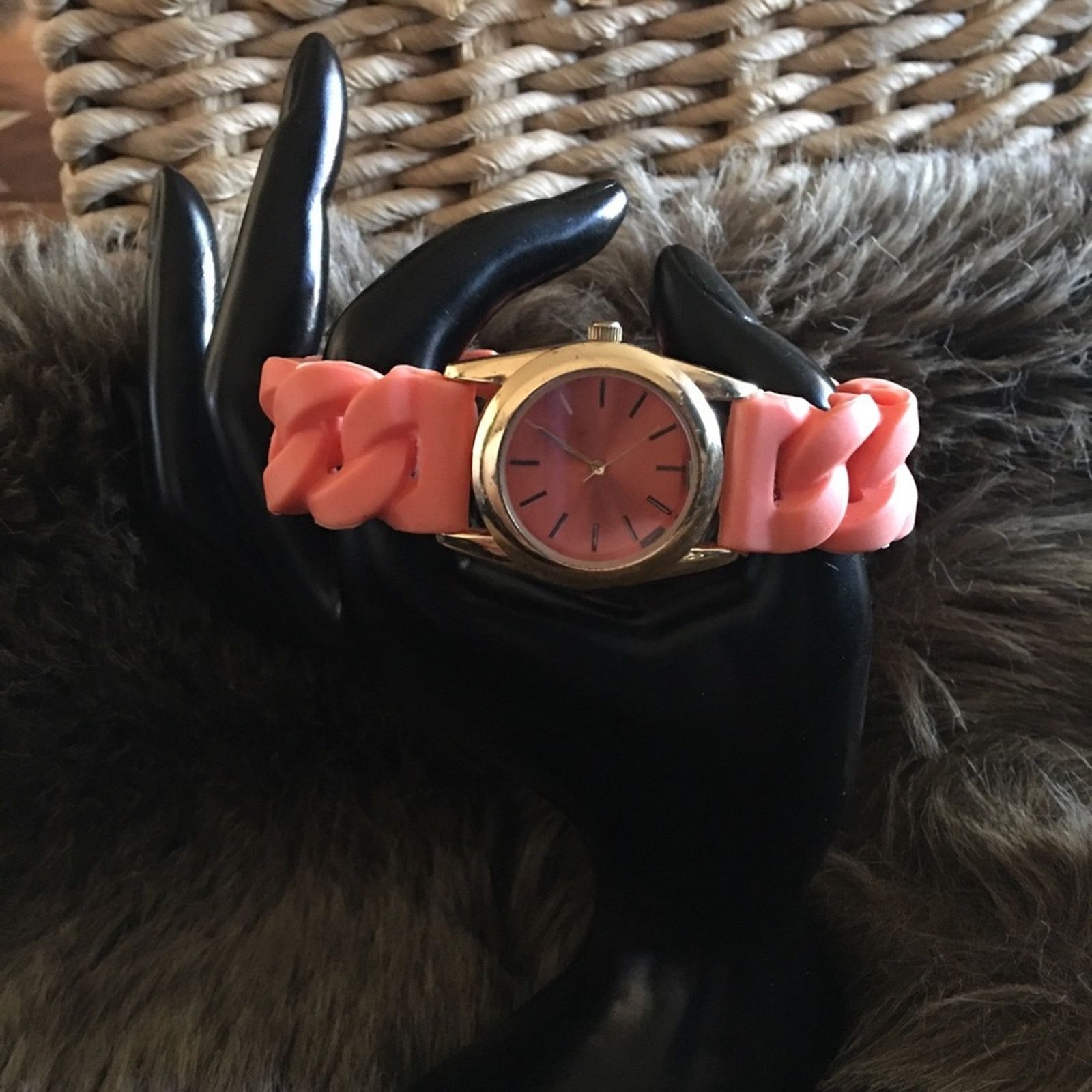 Jewelry Ladies peach soft flexible silicone link watch Size ONE SIZE - 3 Thumbnail