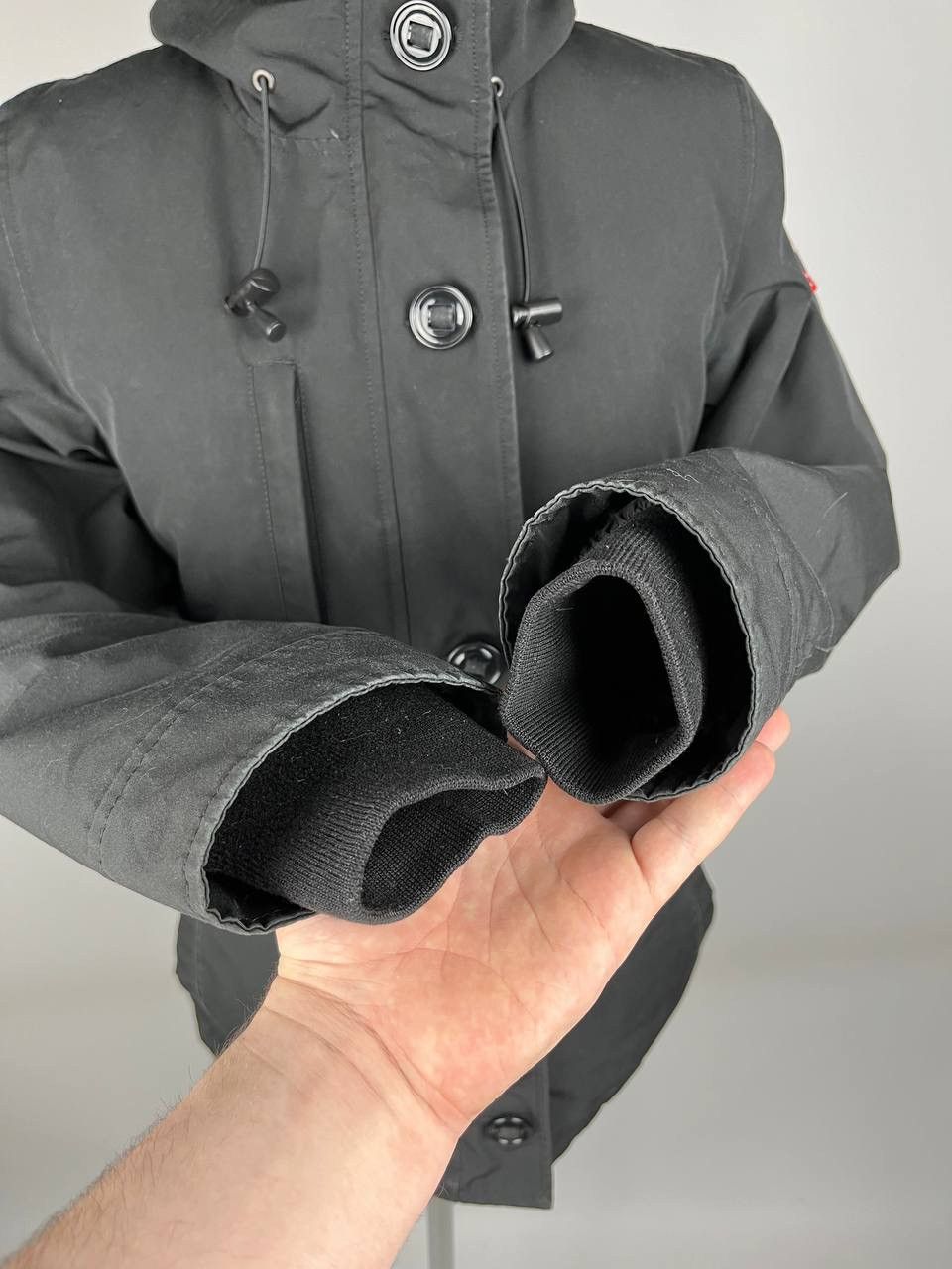 Canada Goose Canada Goose Women Black Down Jacket In USED CONDITION Size M / US 6-8 / IT 42-44 - 7 Thumbnail