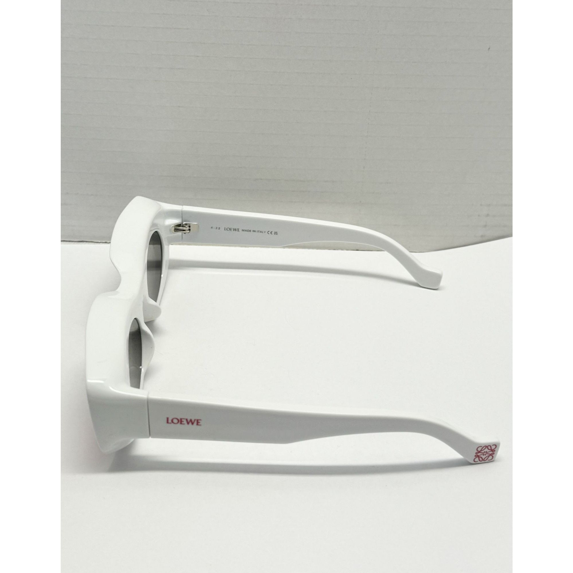 Loewe New Loewe Oval Injection Plastic Sunglasses Size ONE SIZE - 5 Thumbnail