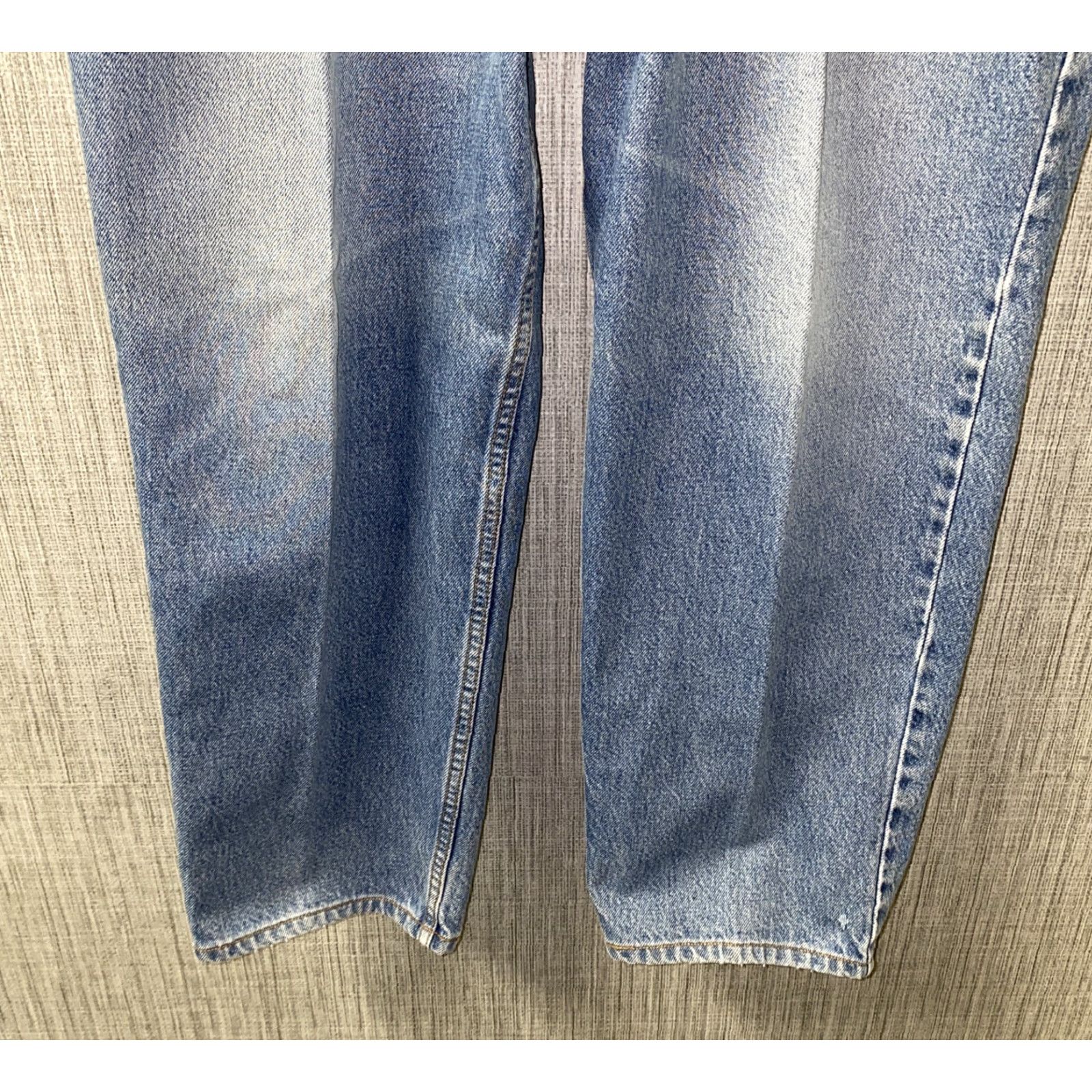 Levi's Levi's 545 Jeans Mens Blue Zip Fly Denim Regular 37x26 Denim Jeans Mens Regular Size 37 Blue Levi's 545 VTG? Size US 37 - 3 Thumbnail