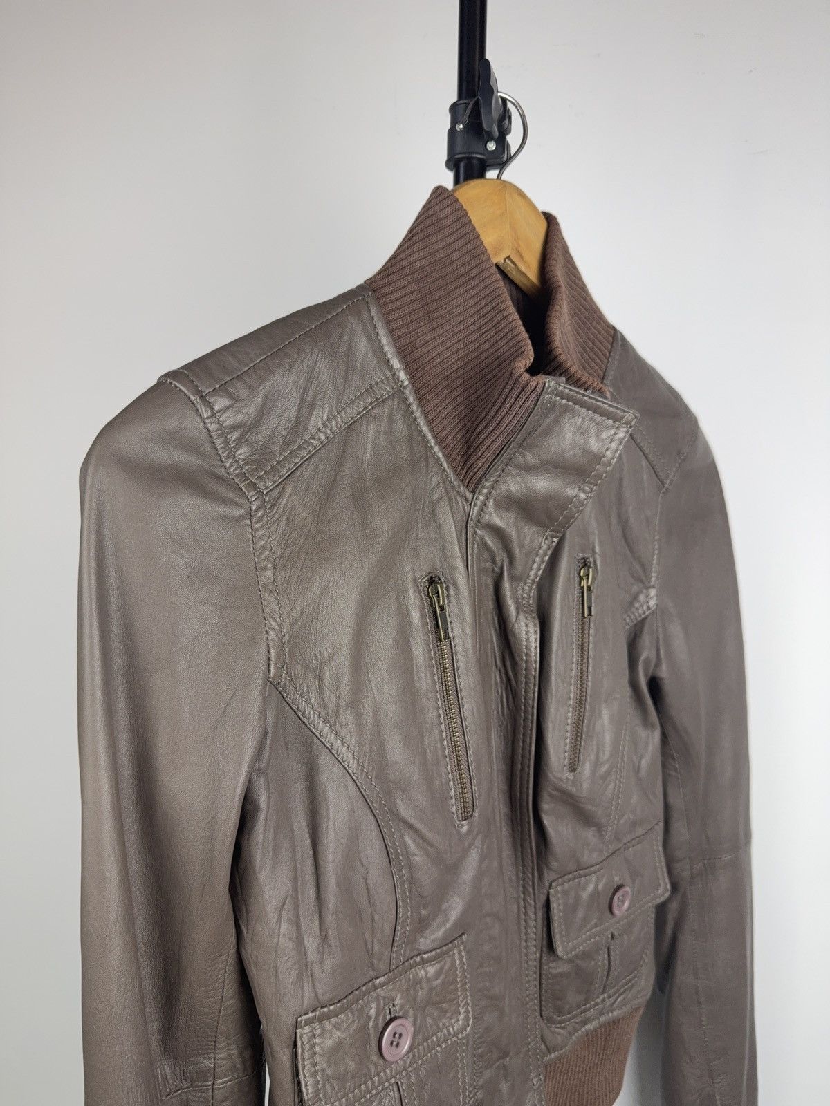 Genuine Leather Saint Tropez Cropped Rock Punk Leather Bomber Jacket XS Y2K Size XS / US 0-2 / IT 36-38 - 2 Thumbnail