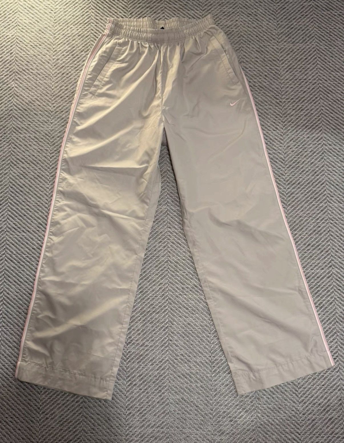 Nike Nike Vintage 00s Nylon Track Pants K24 Size US 32 / EU 48 - 1 Thumbnail