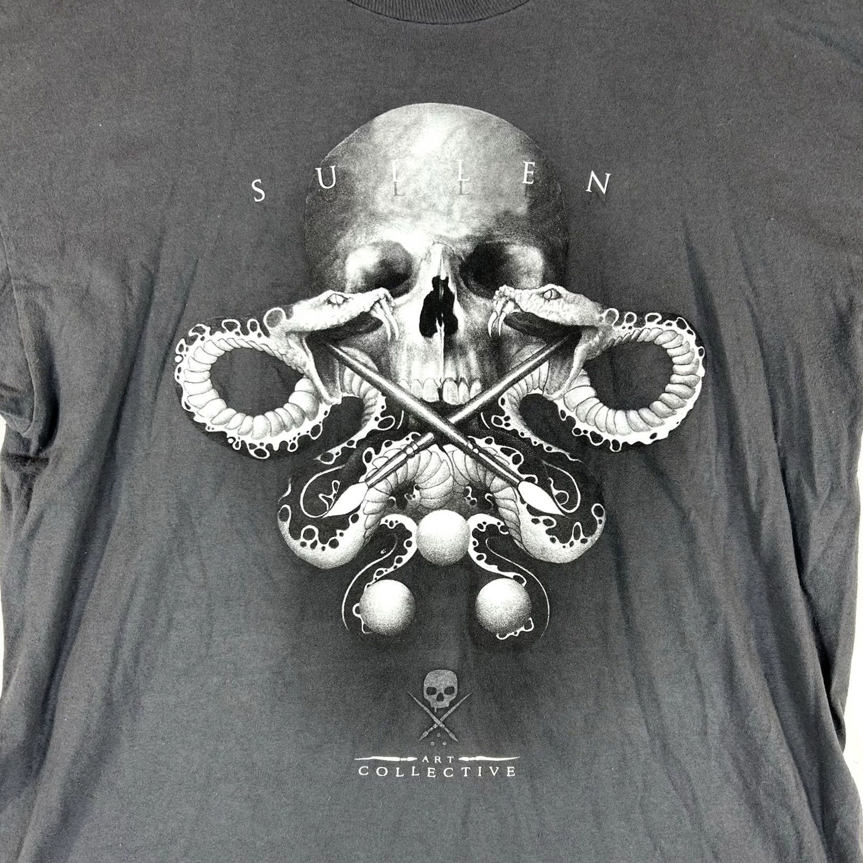 Vintage Sullen Art Collective T-Shirt Mens XL Short Sleeve Gray Kraken Skull Graphic Tee Size US XL / EU 56 / 4 - 2 Thumbnail
